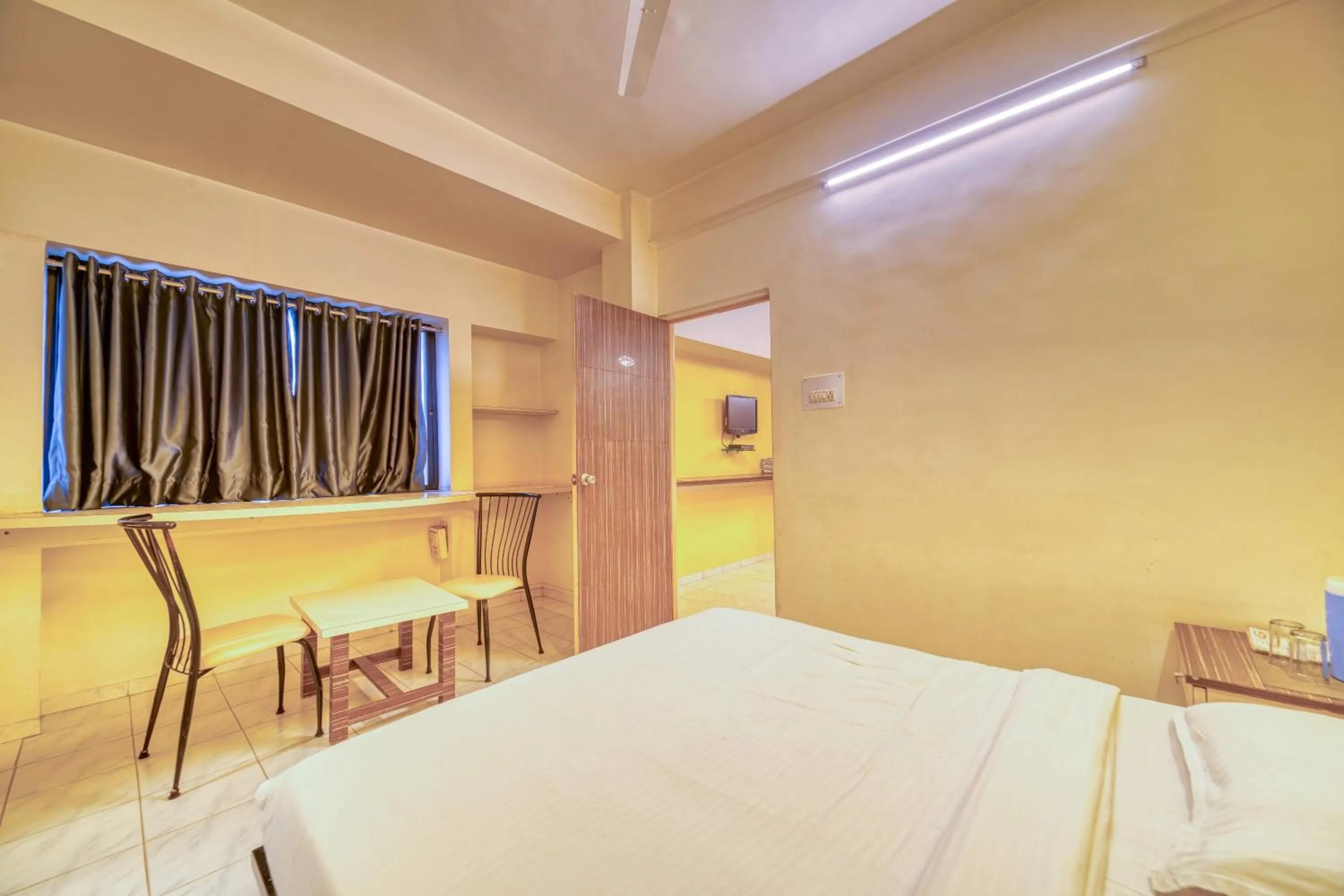 Photo of the whole room, Bed in Hotel Grand Ashwin