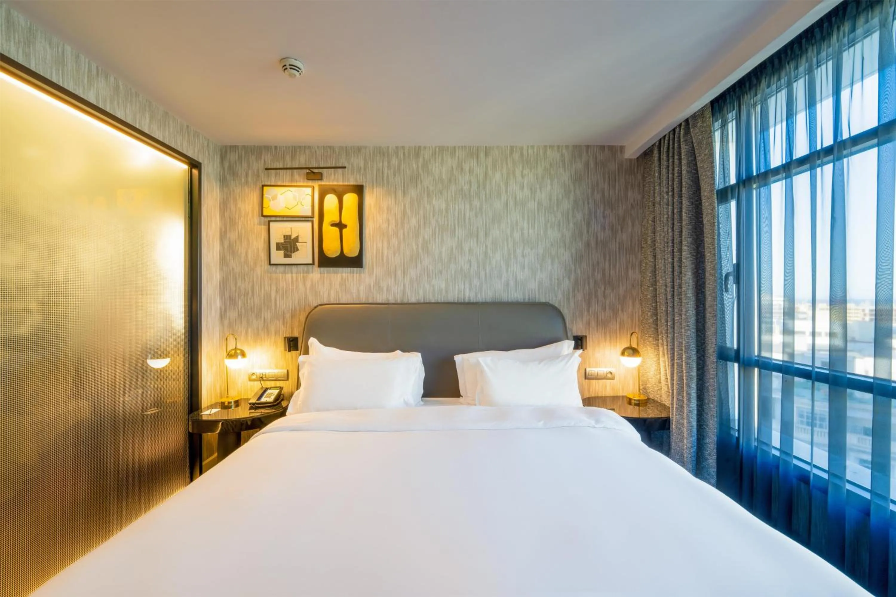 Bedroom, Bed in Radisson Blu Hotel Casablanca City Center