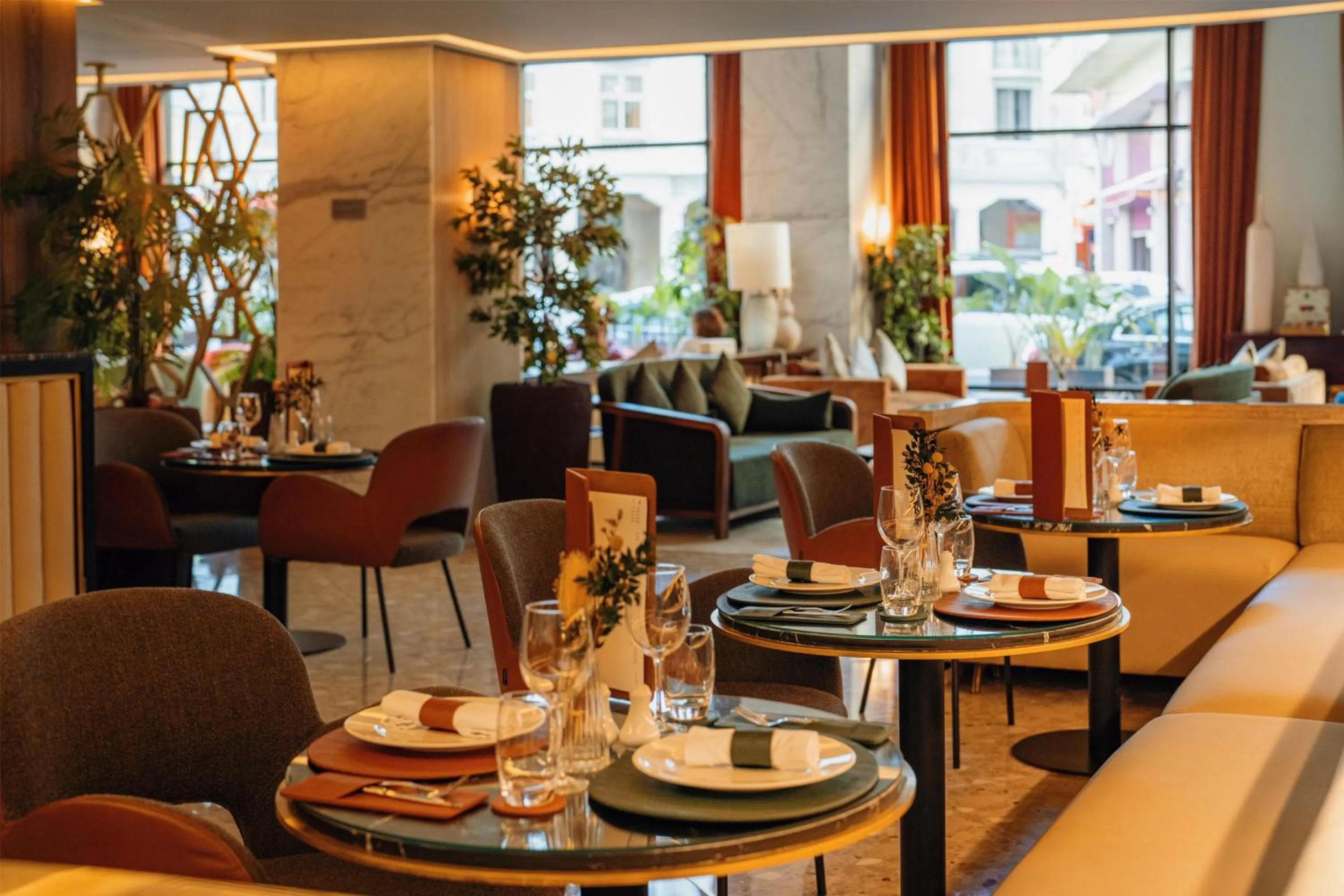 Restaurant/places to eat in Radisson Blu Hotel Casablanca City Center