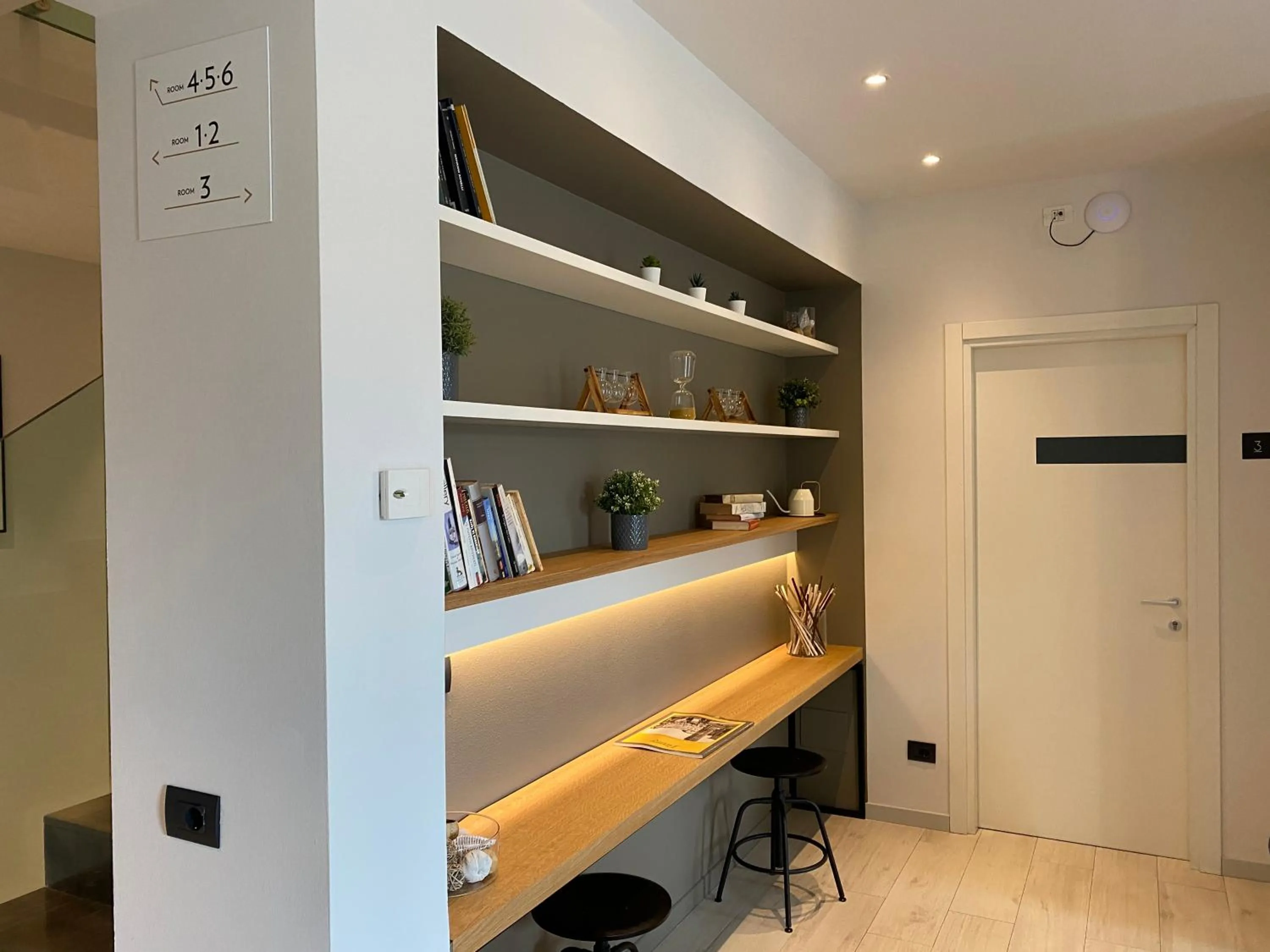 Communal lounge/ TV room in Attico43 B&B