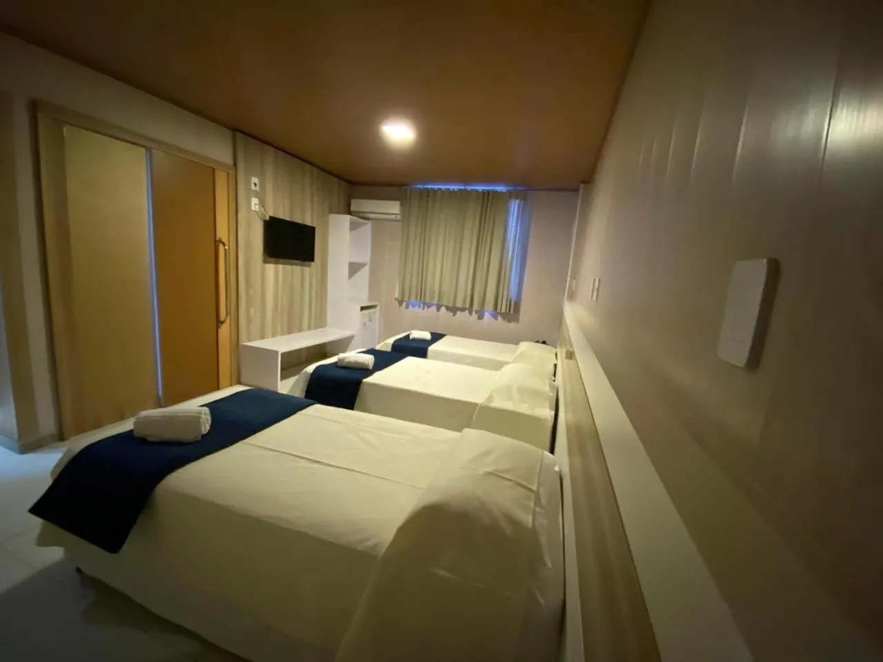 Bedroom, Bed in Farol Plaza Hotel