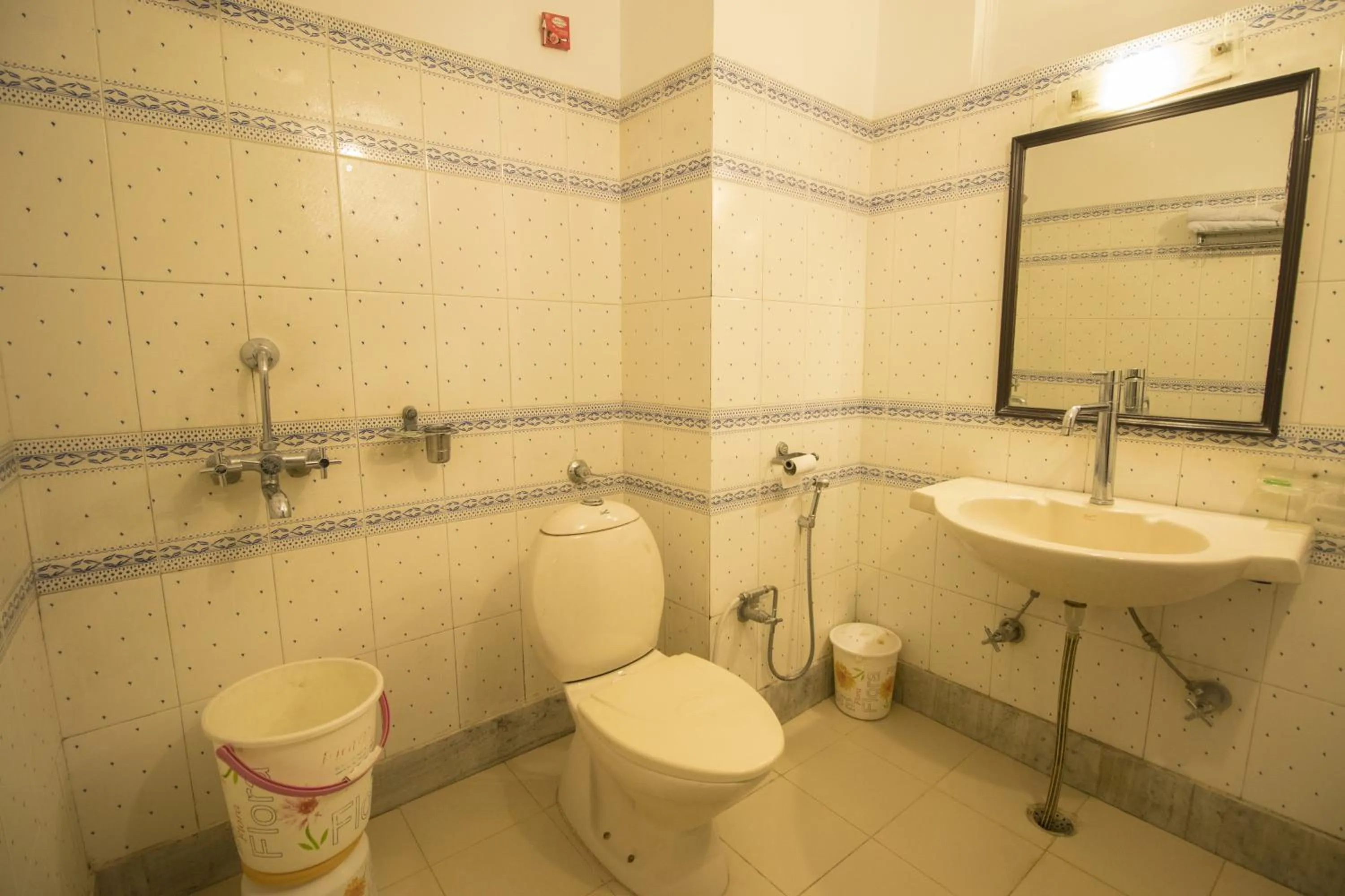 Bathroom in WOW STAYZ2 Hotel Jahanvi Dale