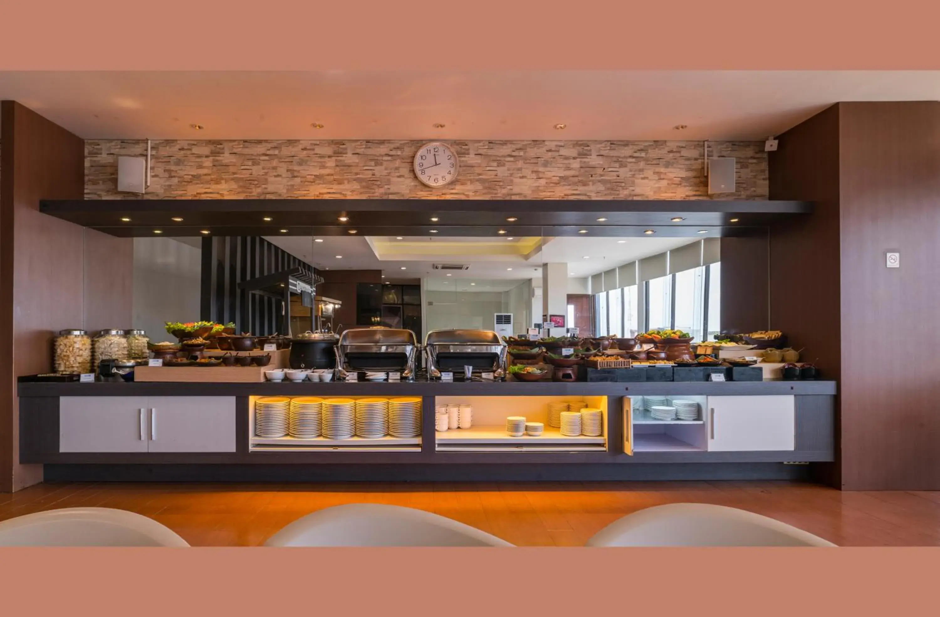 Restaurant/places to eat in Hotel 88 Embong Malang Tunjungan Surabaya by WH - Breakfast with The Best View on The Highest Floor and Strategic Location in The City Center Restaurant/places to eat in Hotel 88 Embong Malang Tunjungan Surabaya by WH - Breakfast with The Best View on The Highest Floor and Strategic Location in The City Center