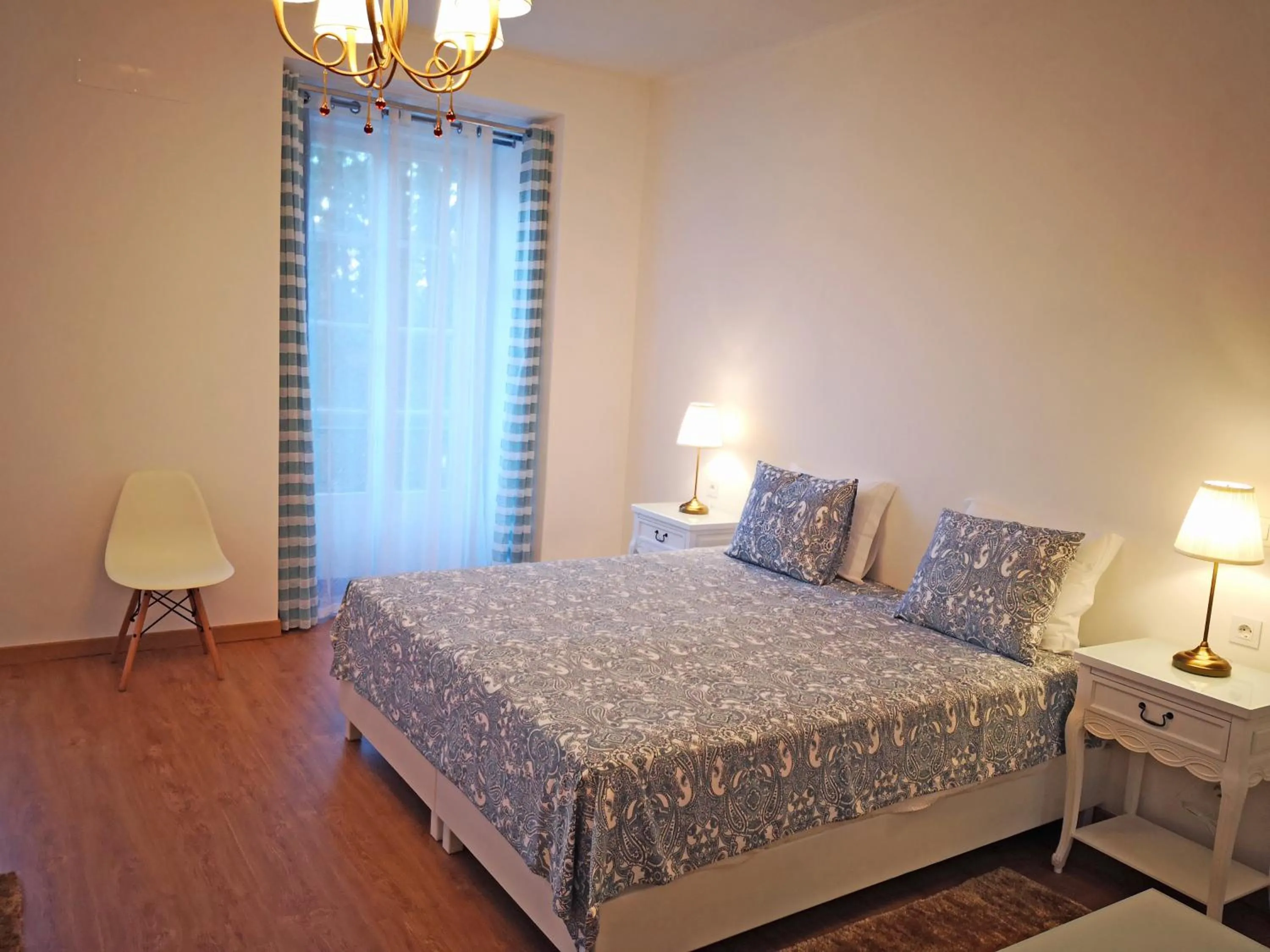 Bed in Safira