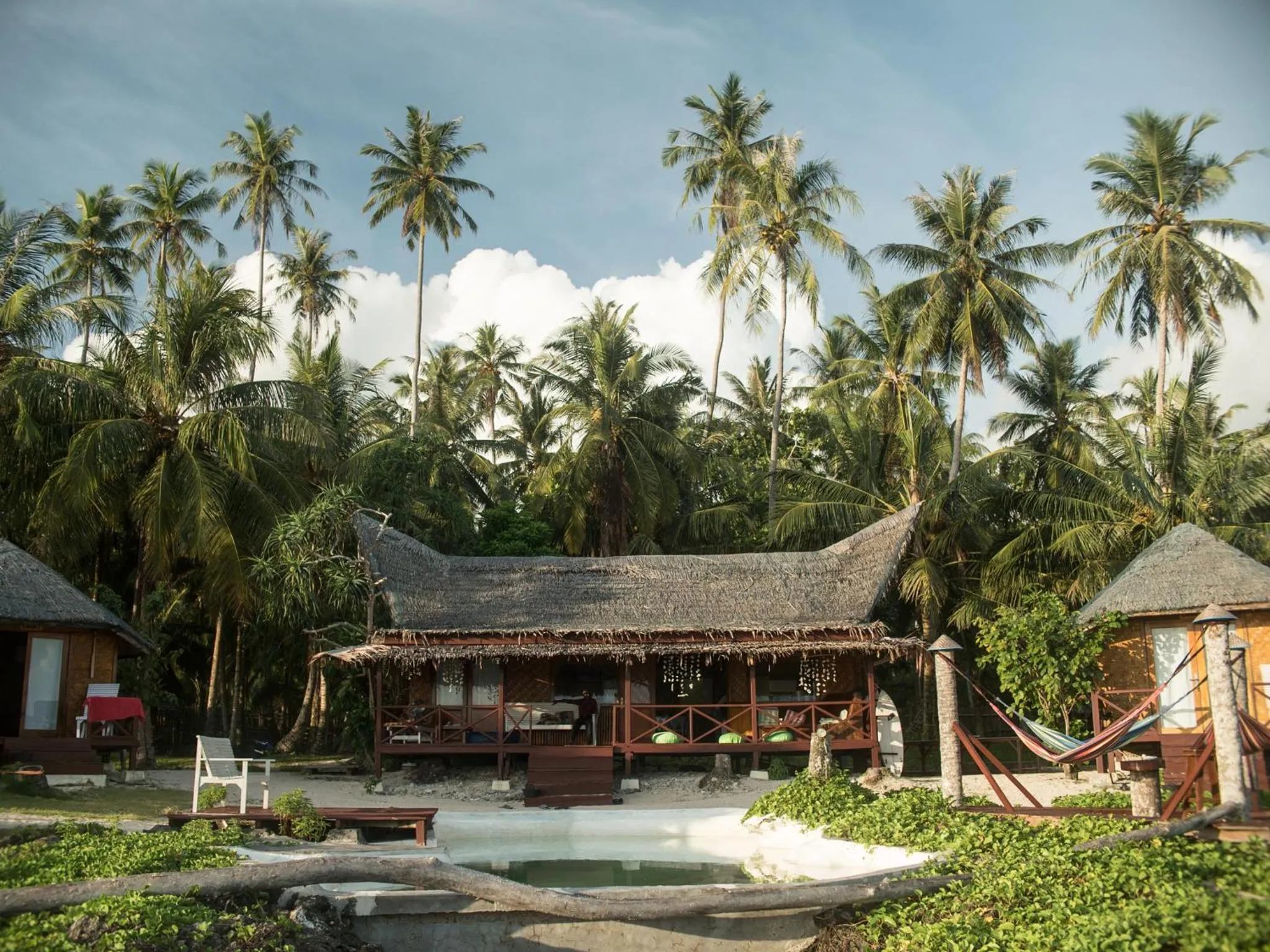 Property building in Simeulue Surflodges