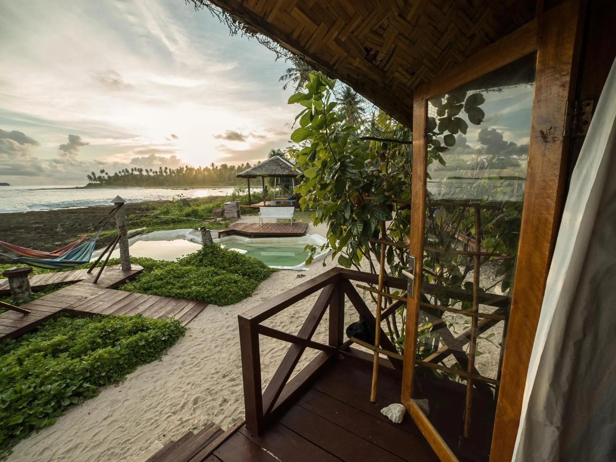 Property building in Simeulue Surflodges