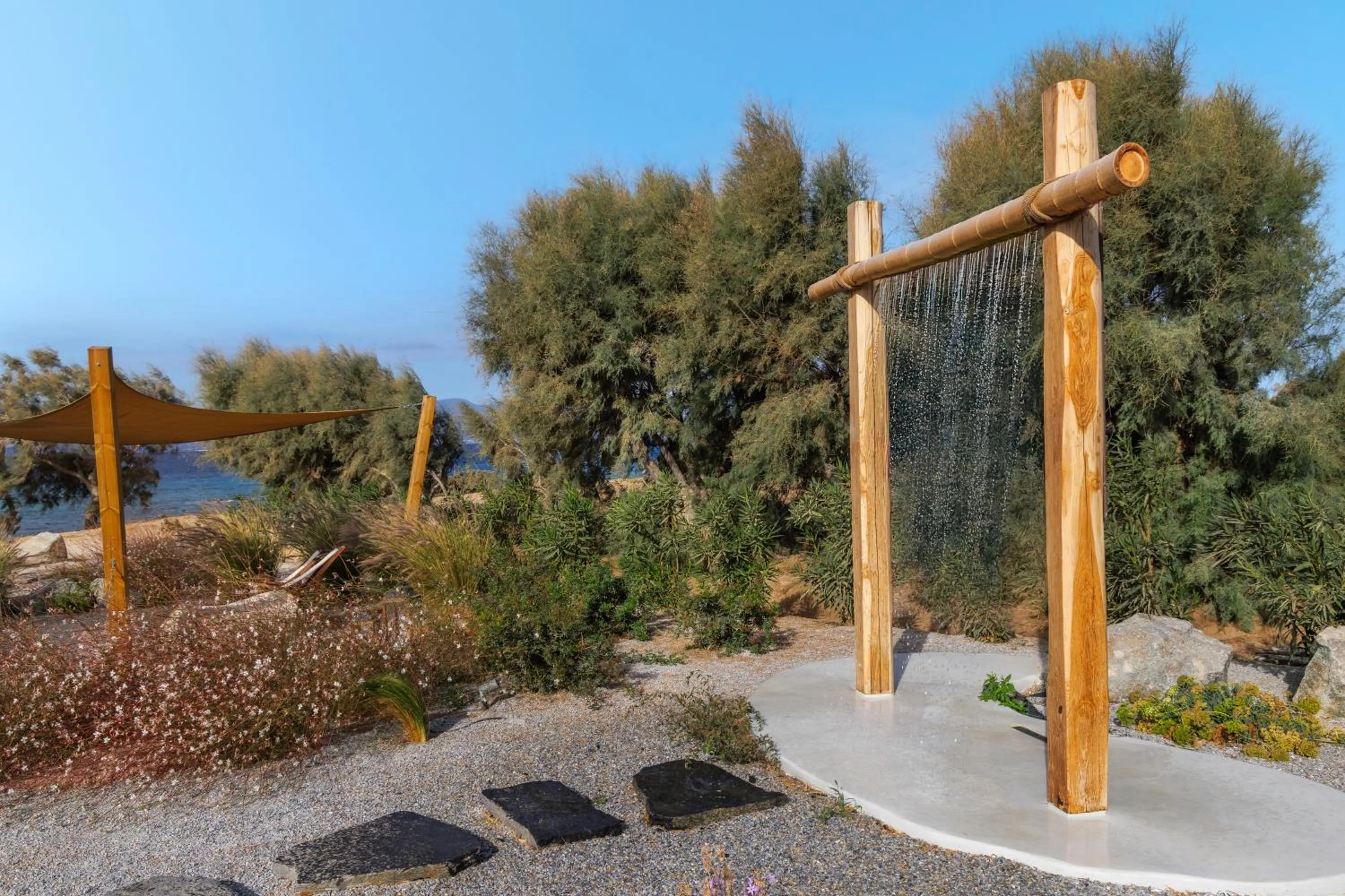 Shower in Thalassa Naxos