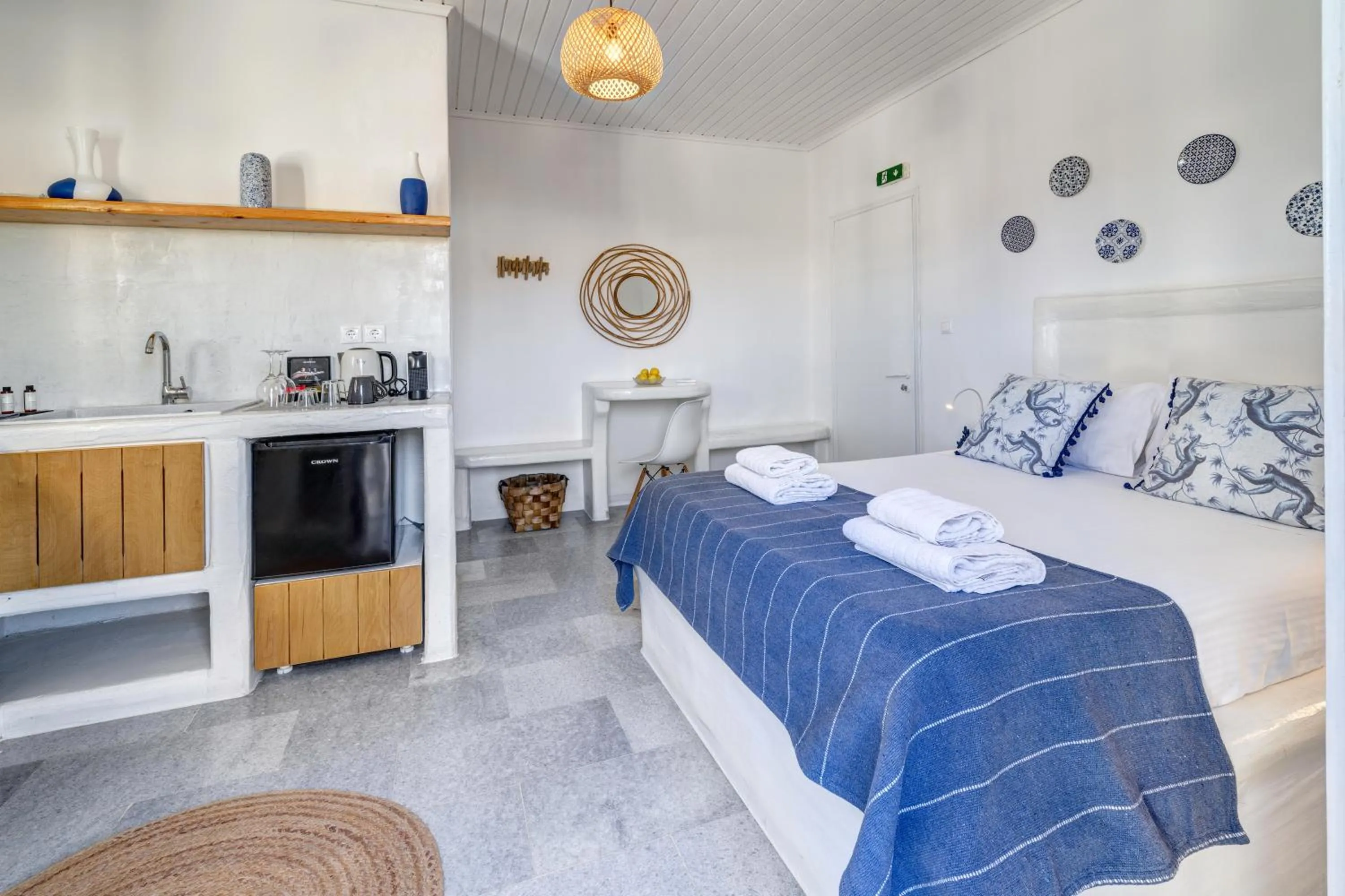 Bed in Thalassa Naxos