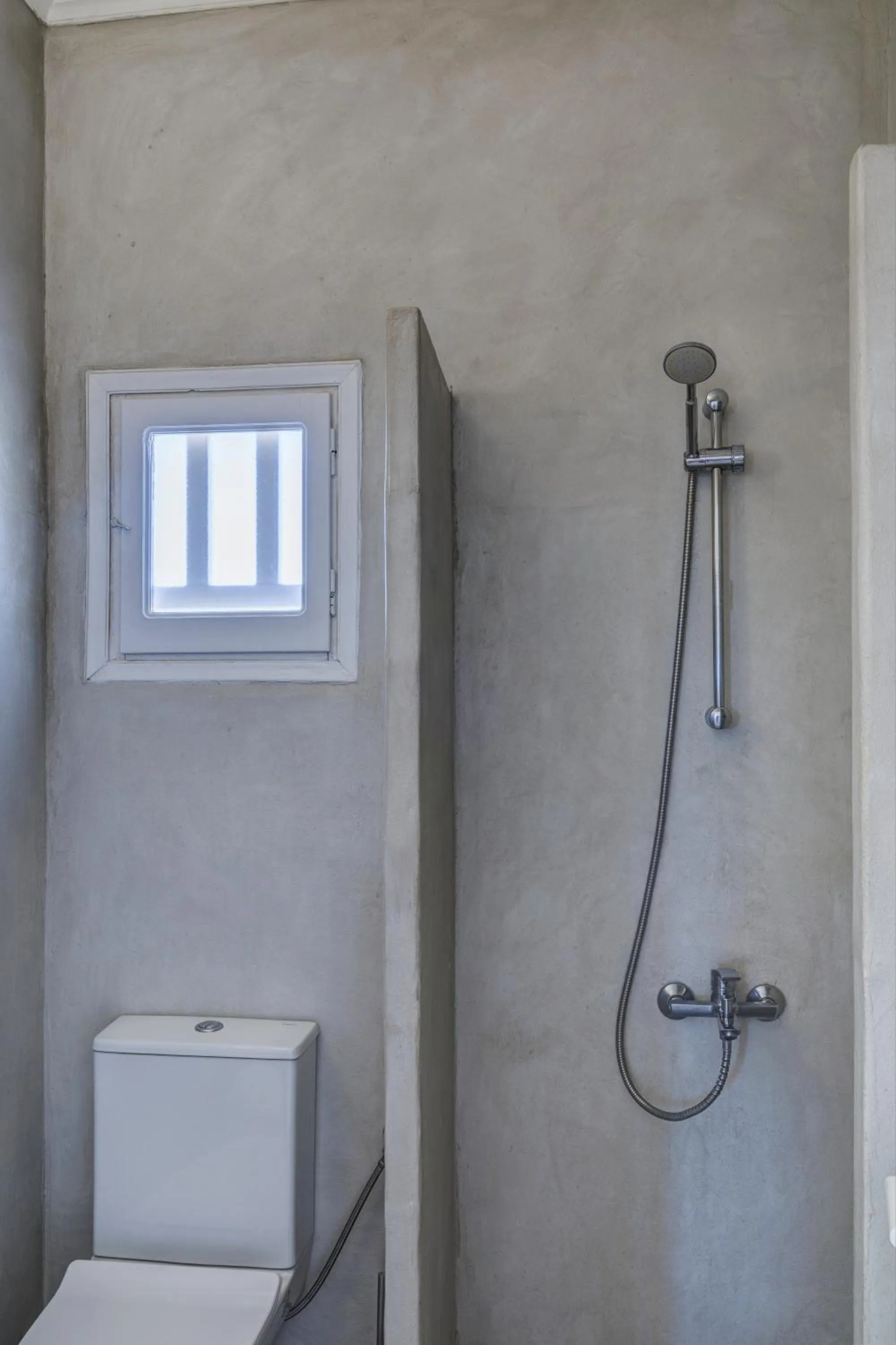 Shower in Thalassa Naxos