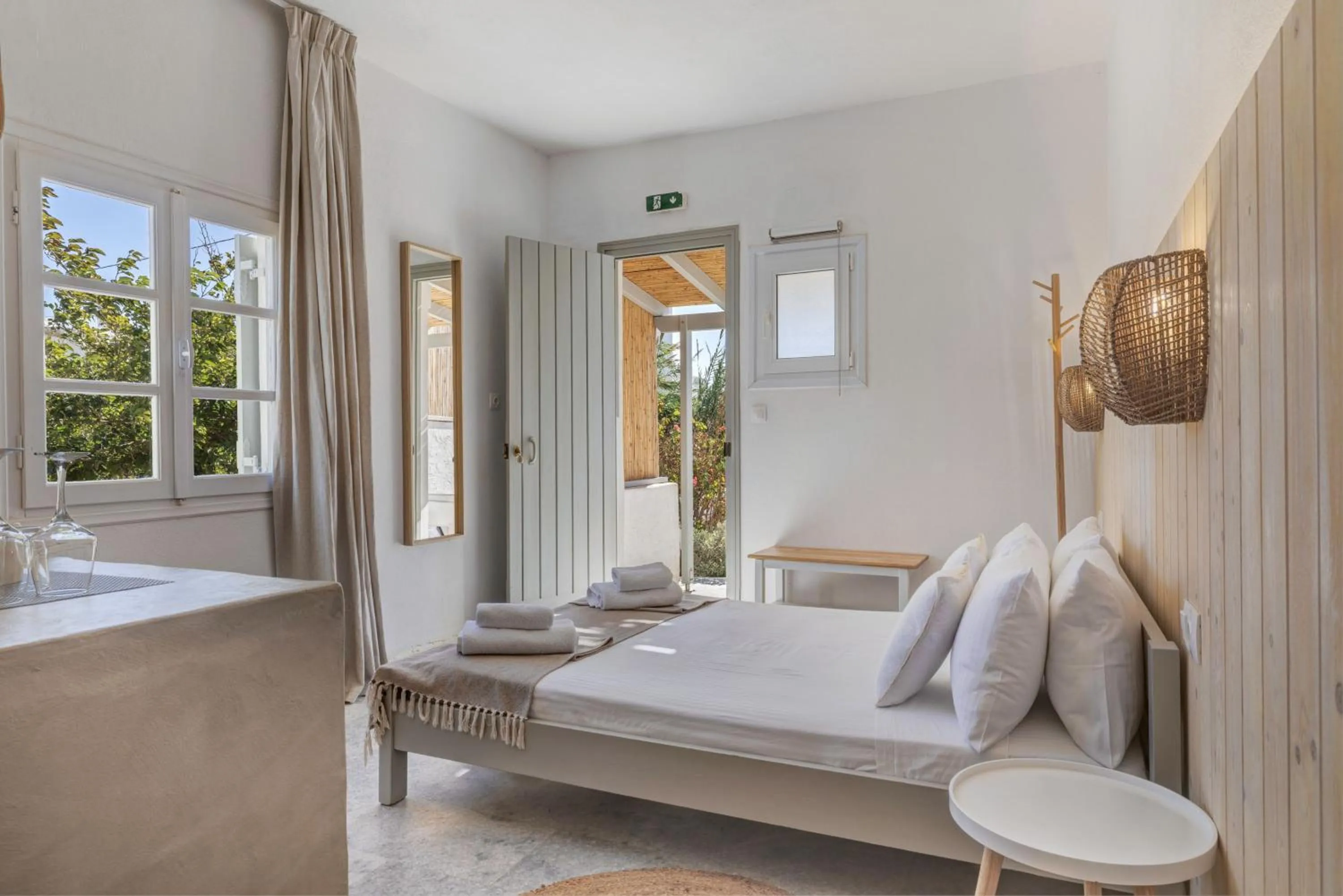 Bed in Thalassa Naxos