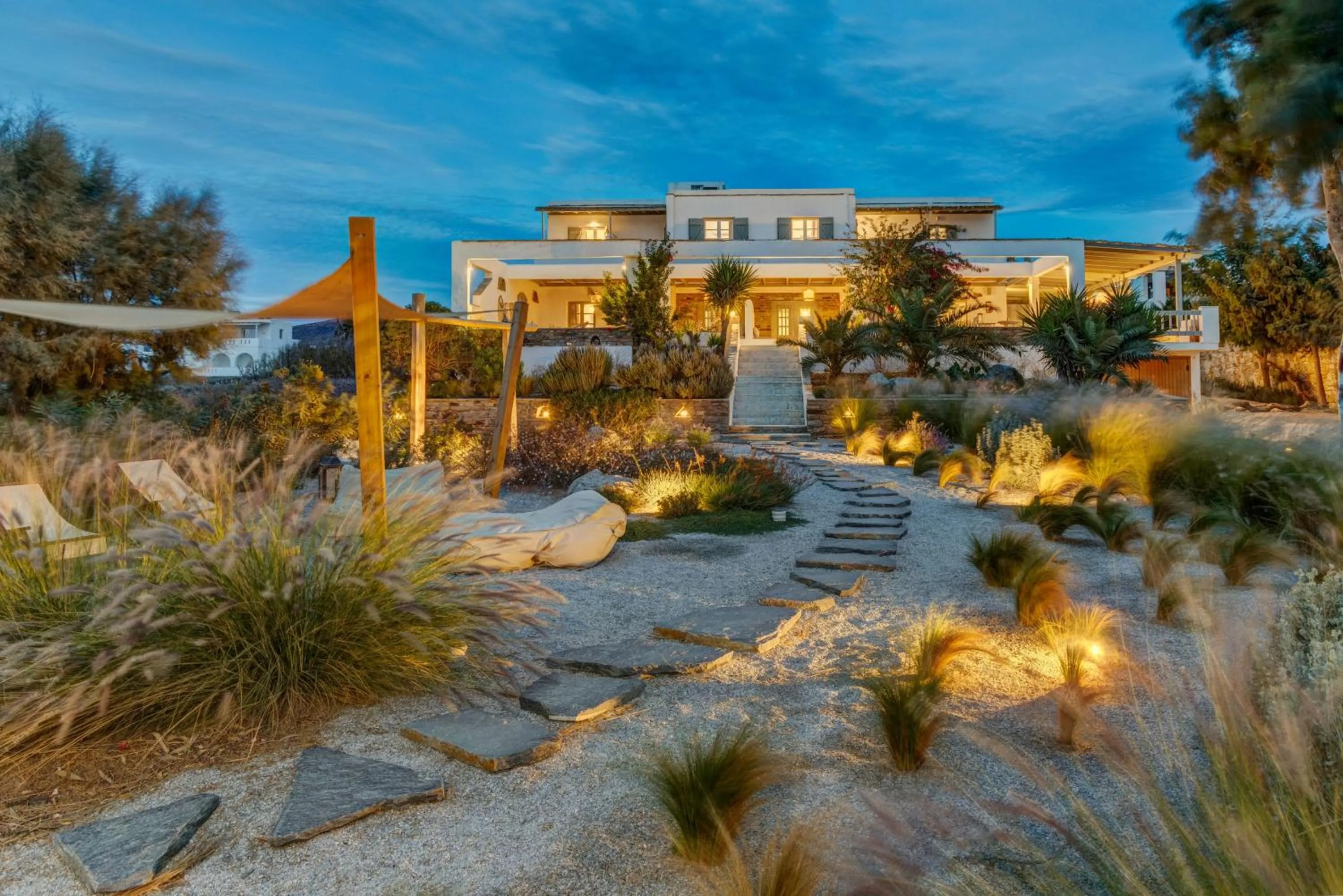 Property building in Thalassa Naxos