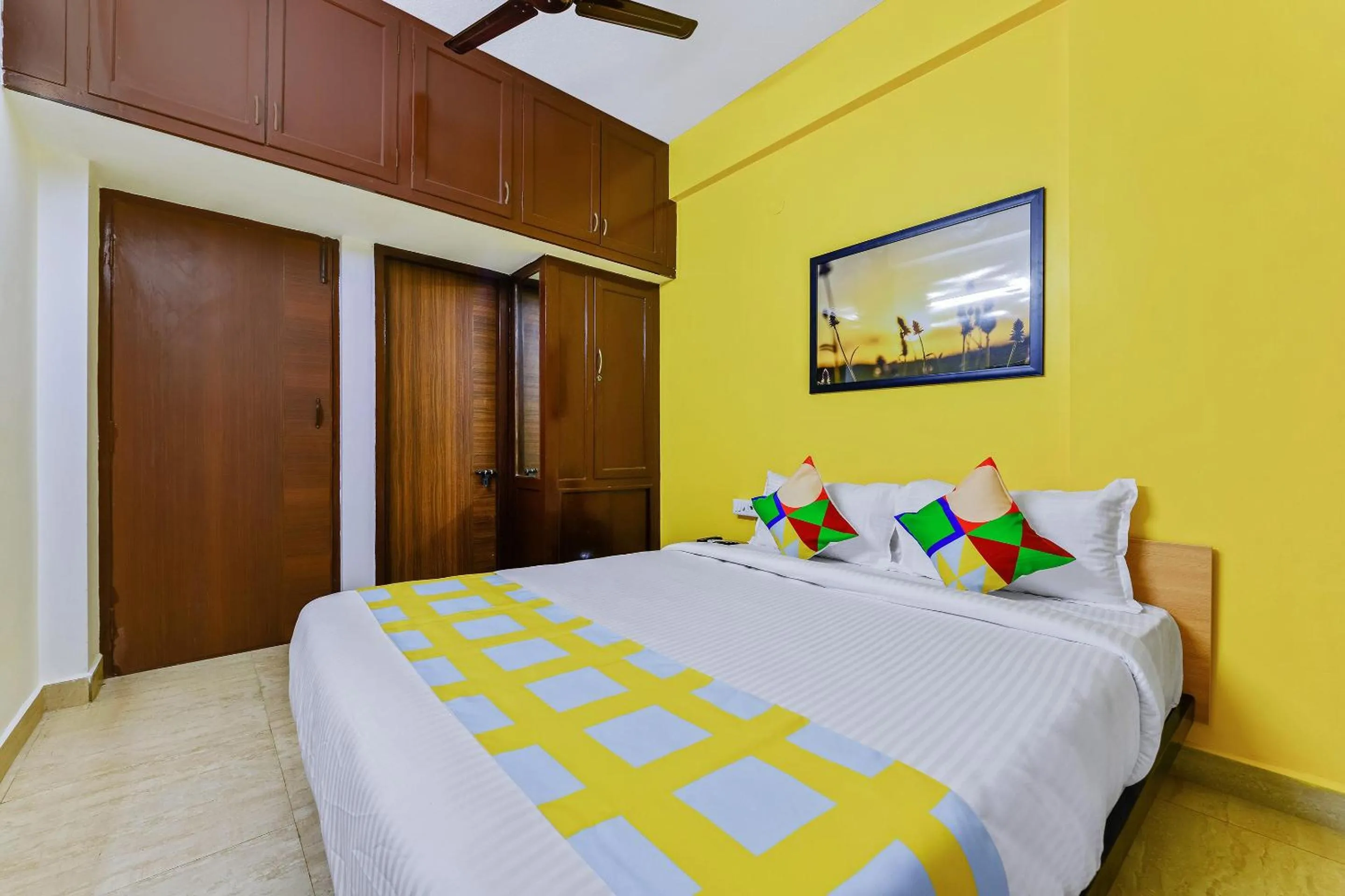 Bedroom, Bed in Hotel O G-Cloud