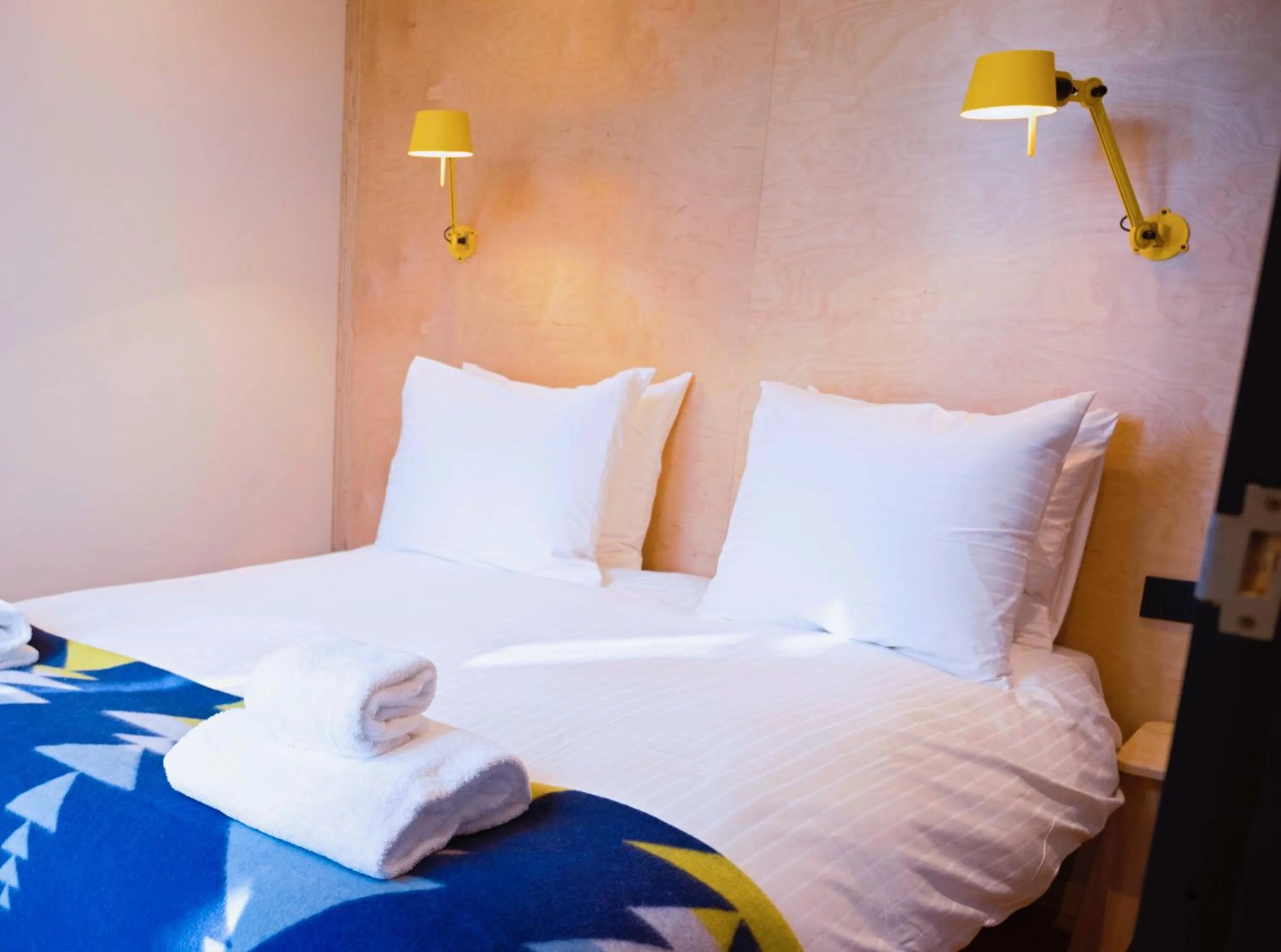 Bed in Basecamp Amsterdam