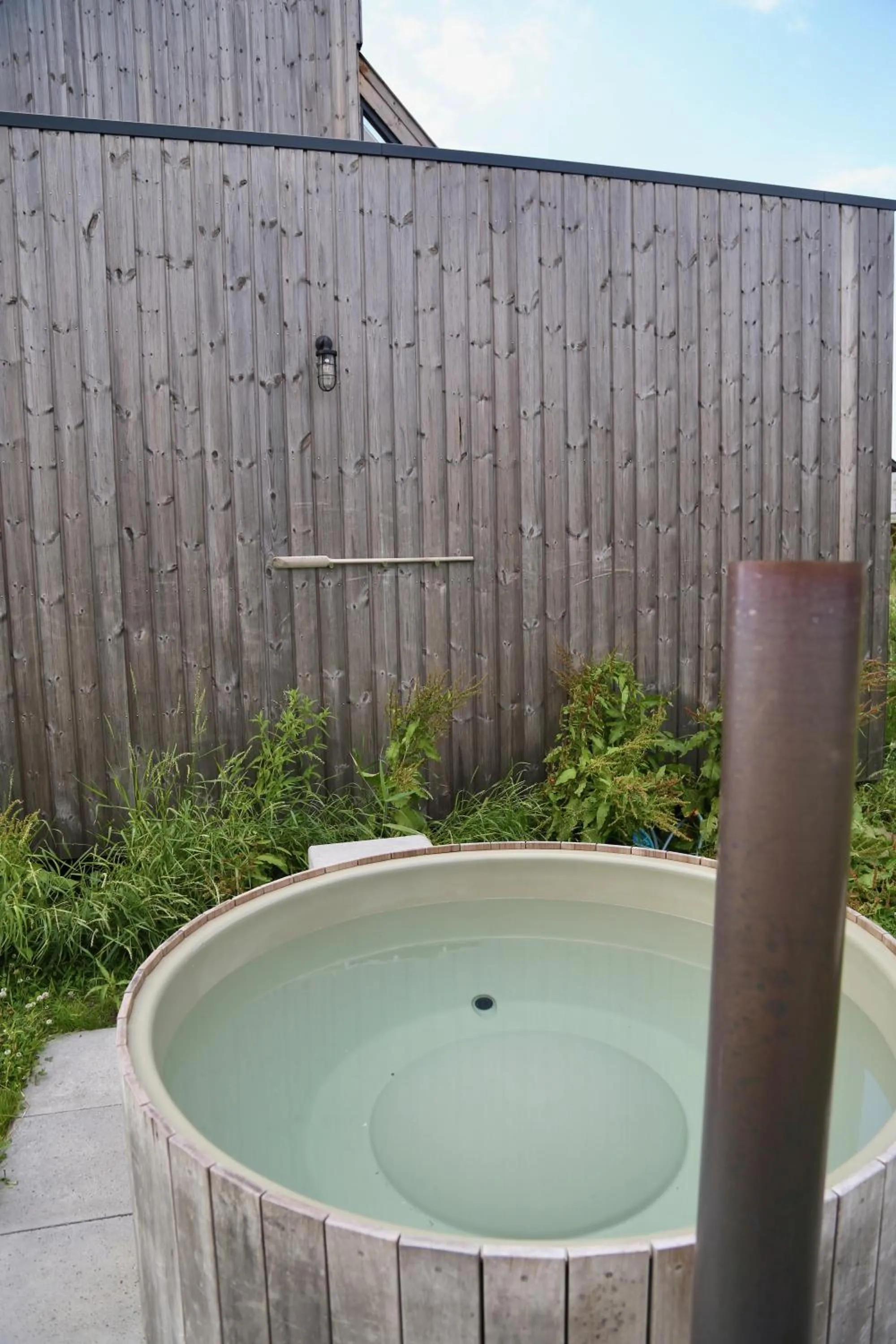 Hot Tub in Basecamp Amsterdam