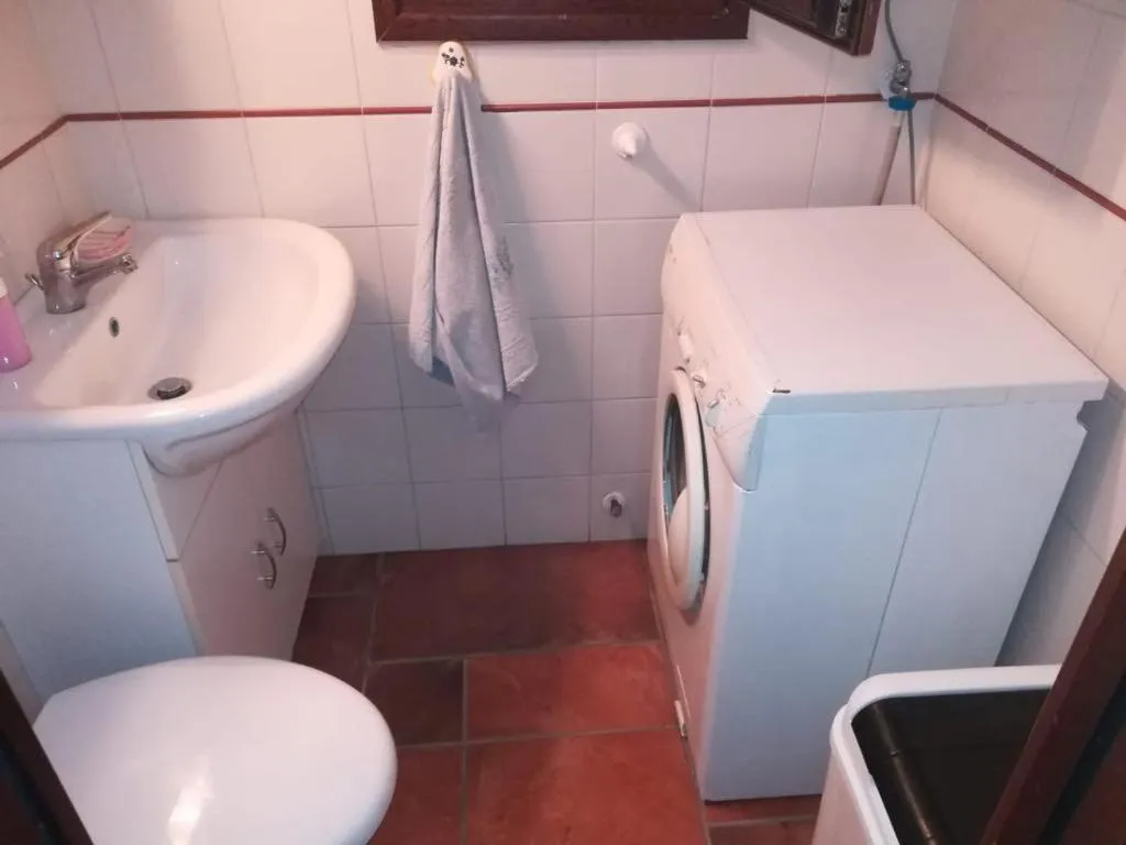 Shower in Contrada Vigna