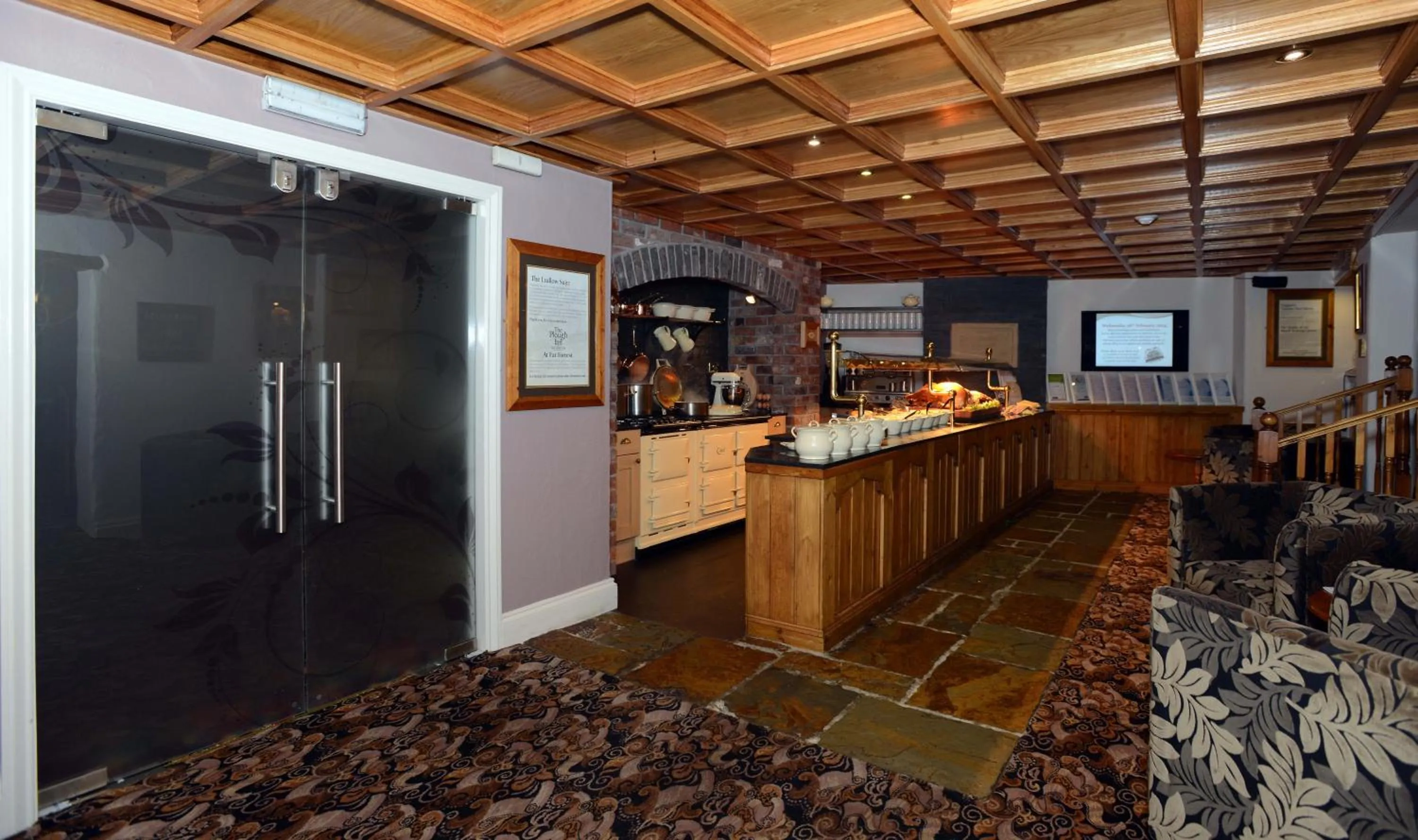 Restaurant/places to eat in The Punch Bowl Inn