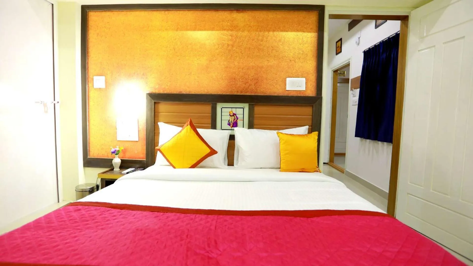 Bedroom, Bed in Base9 Cochin Airport Hotel