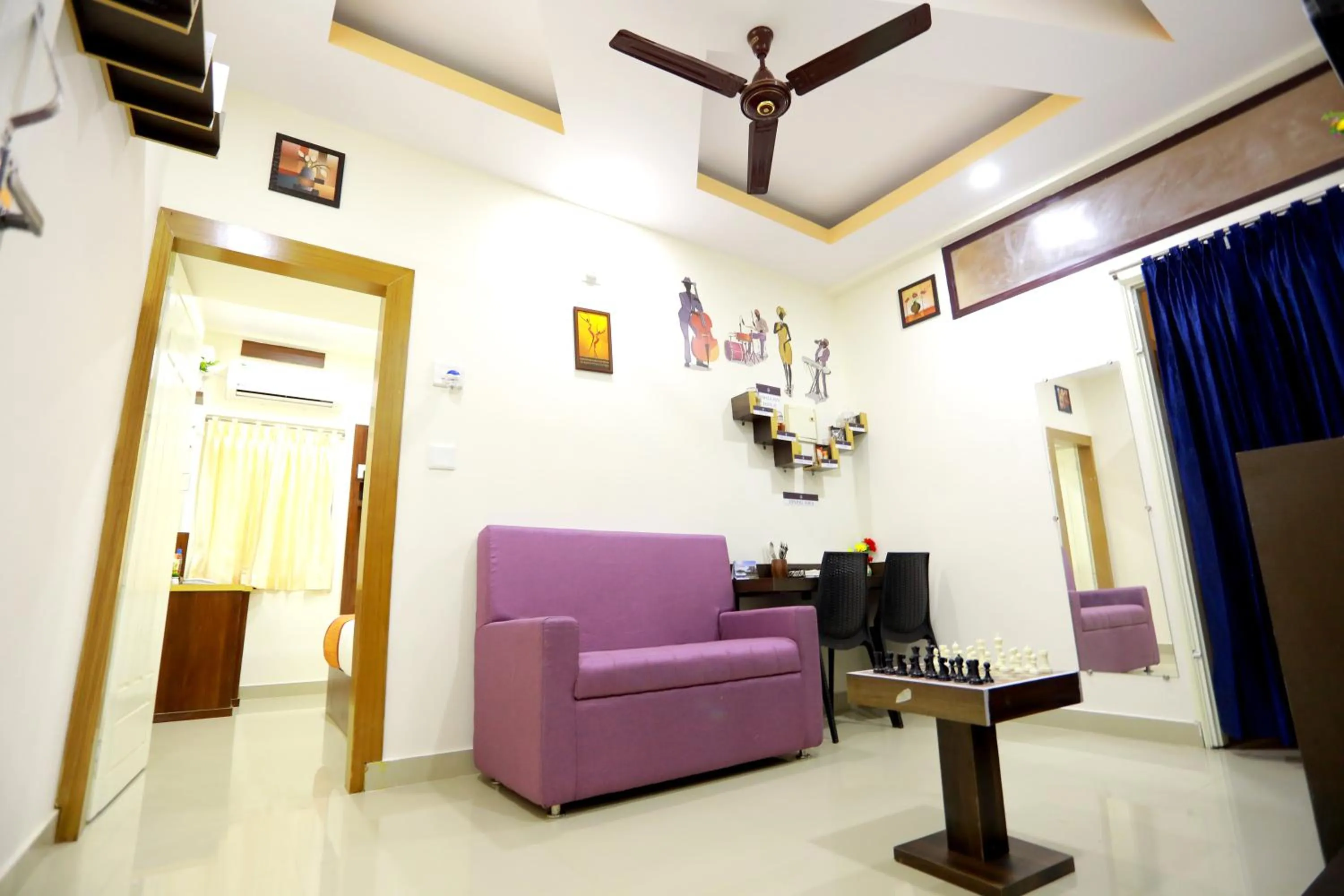 Living room in Base9 Cochin Airport Hotel