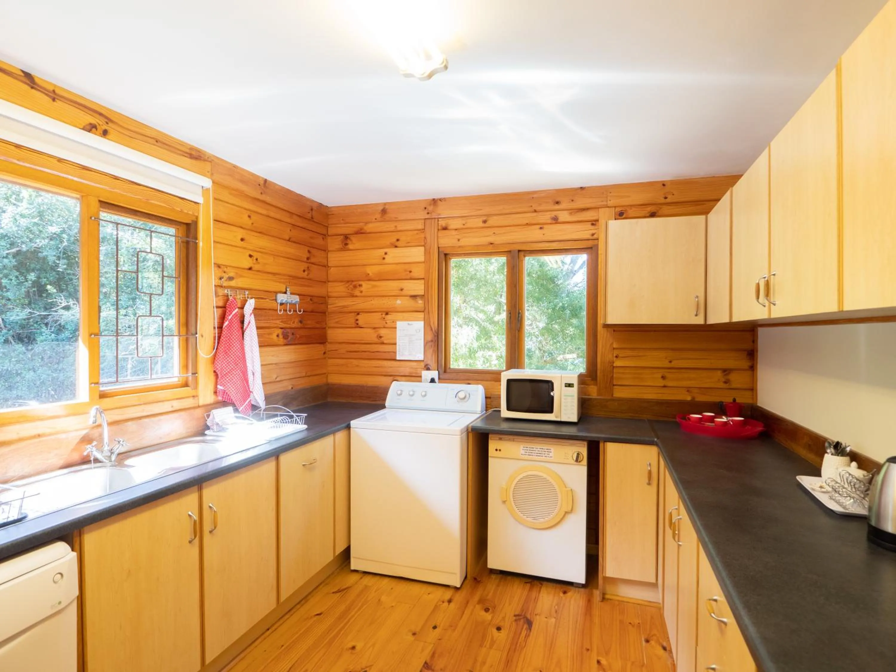 Kitchen or kitchenette in 63 Milkwood