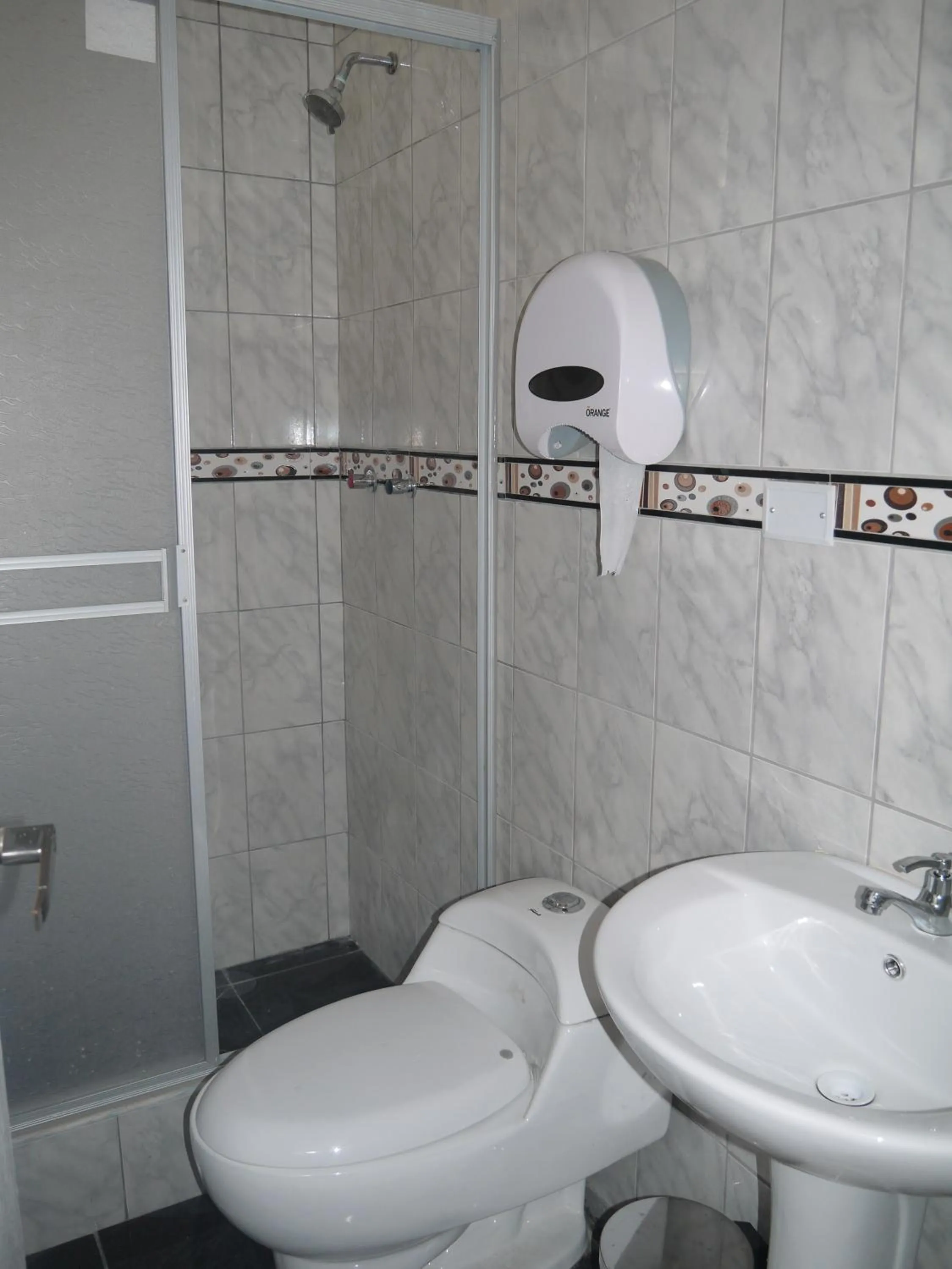 Shower in Hotel Suite Juliaca