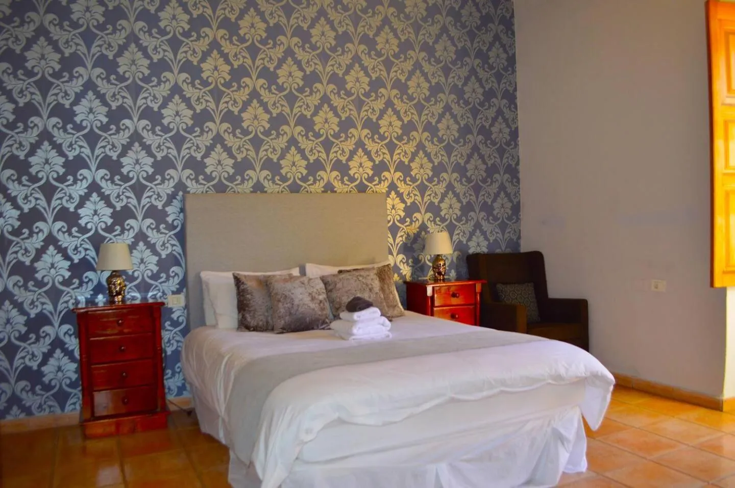 Bed in Ziggy's Mountain Retreat