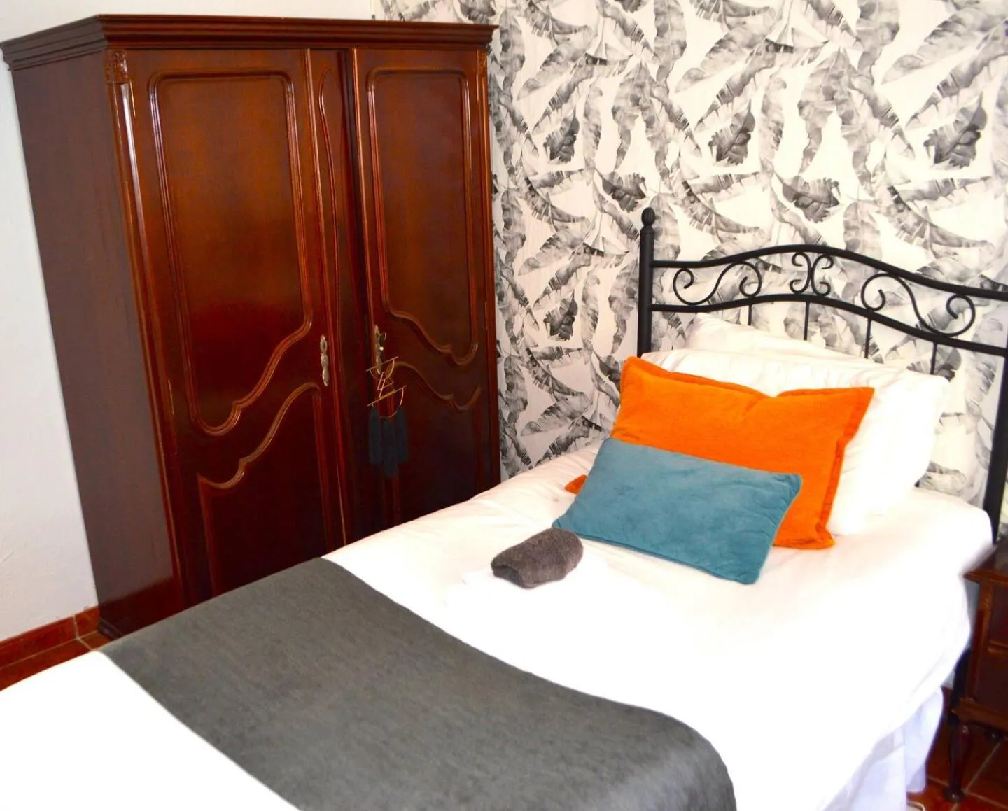 Bed in Ziggy's Mountain Retreat