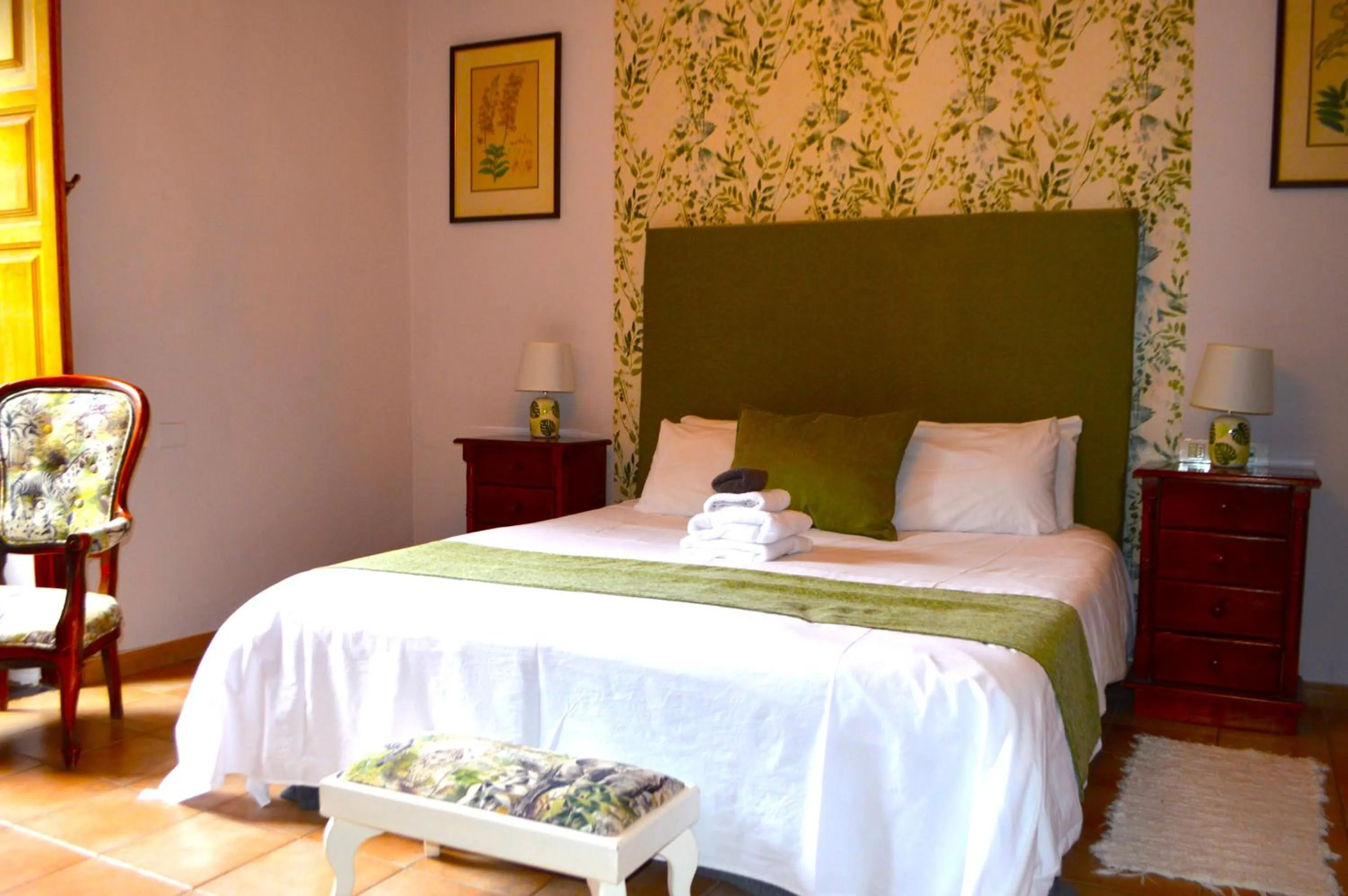 Bed in Ziggy's Mountain Retreat