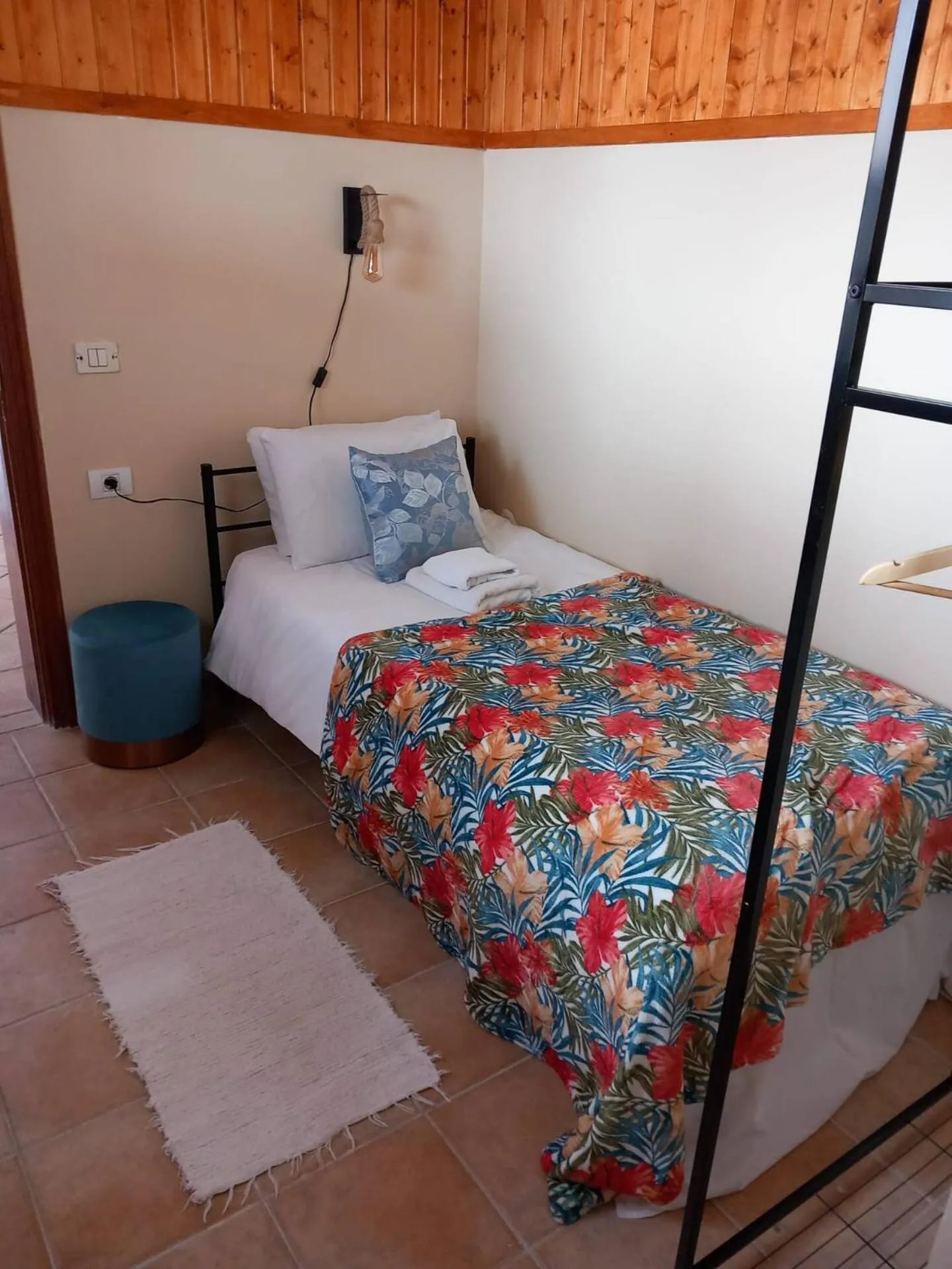 Bed in Ziggy's Mountain Retreat