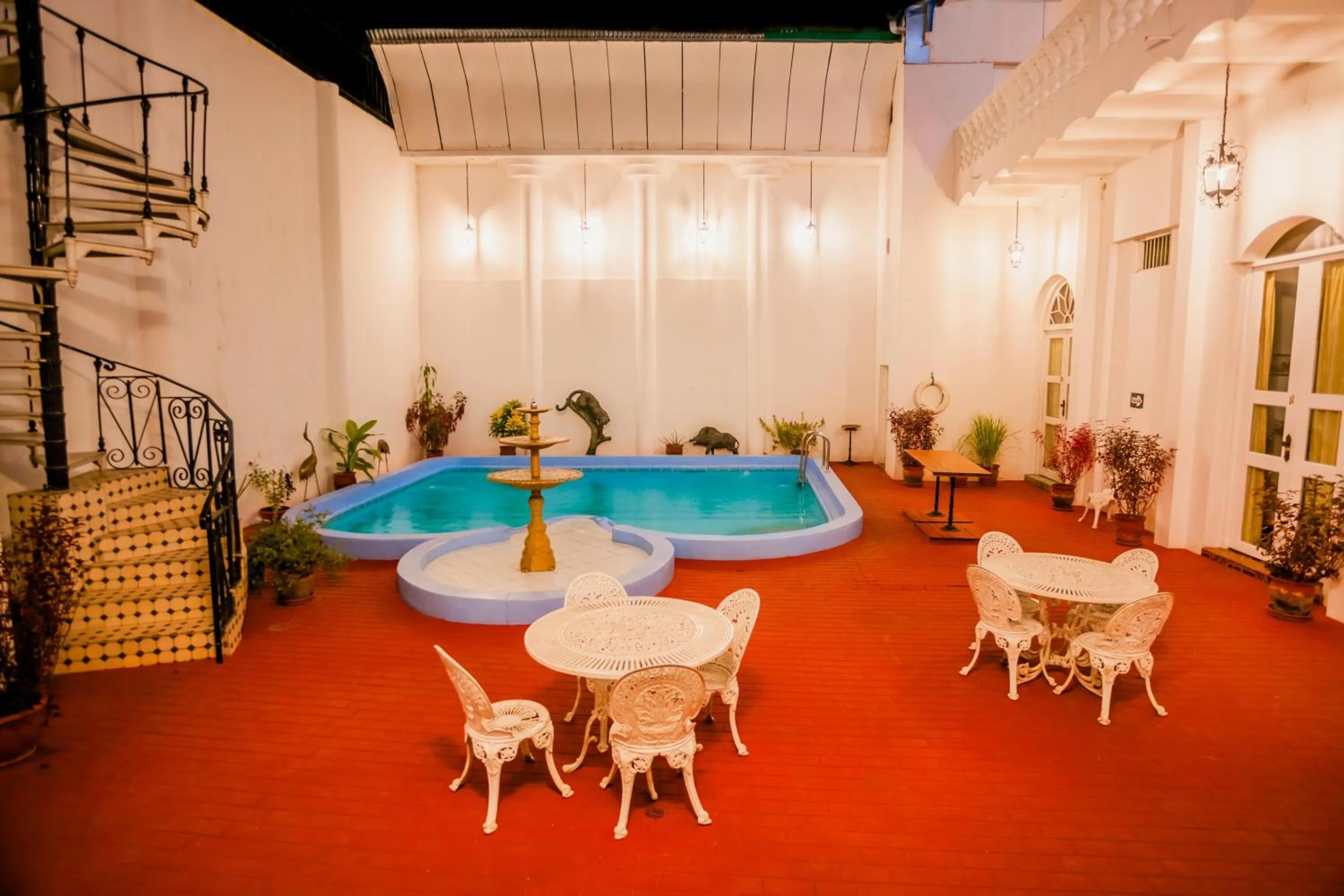 Swimming pool in Casa Morey