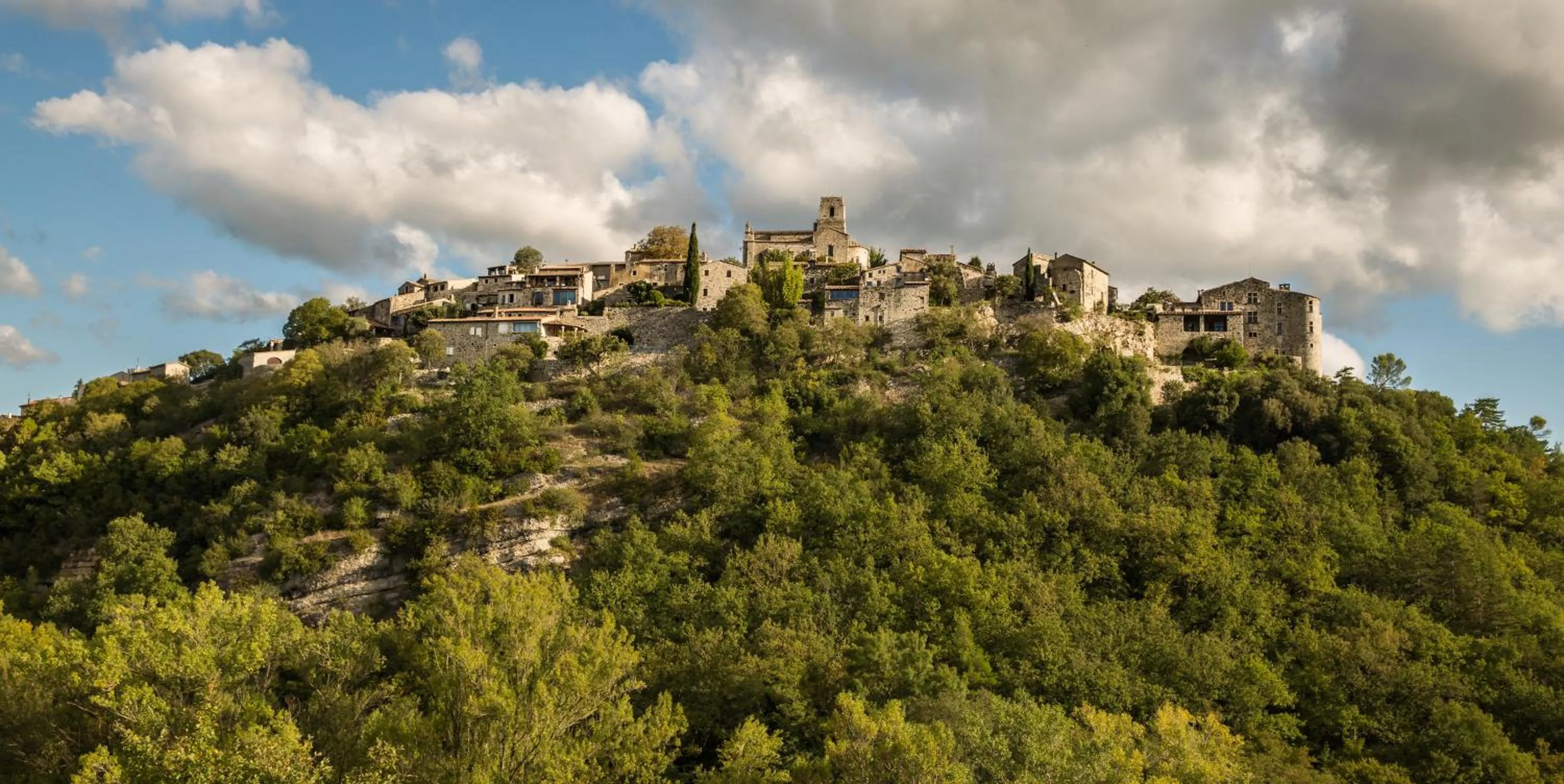 Nearby landmark in Pavillon Kalensa