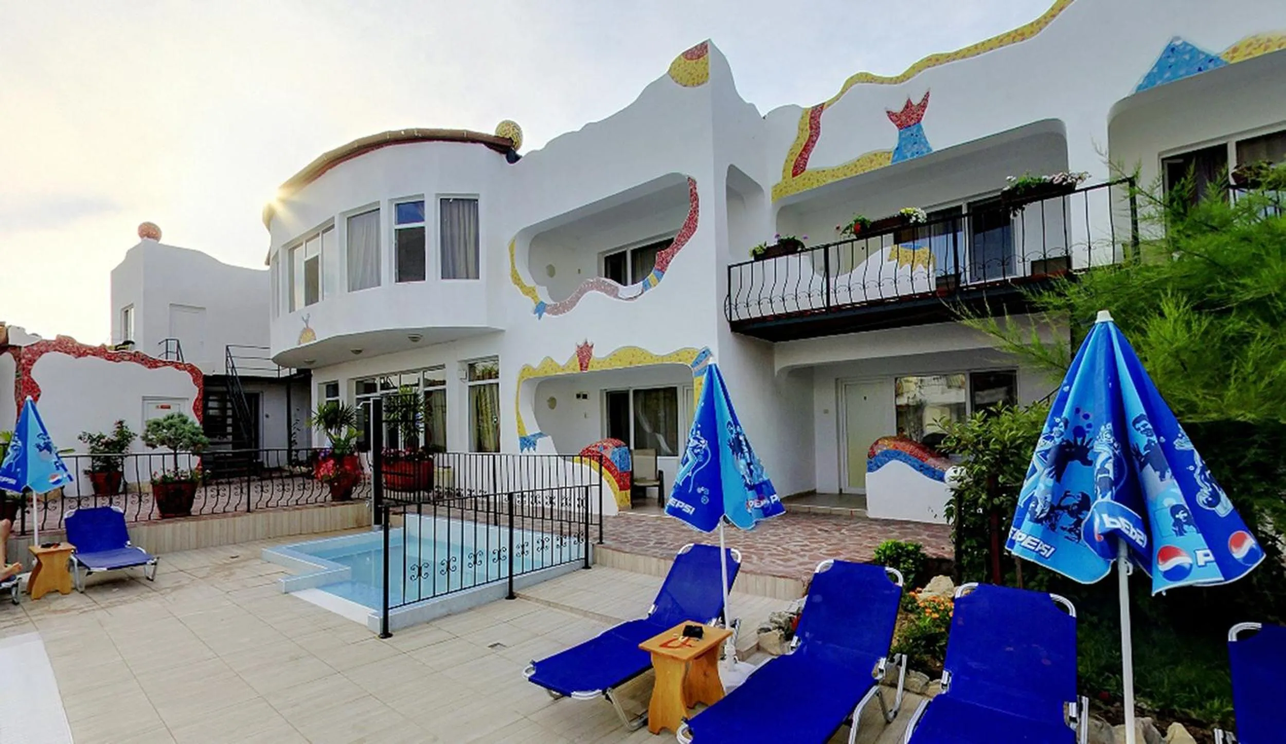 Hotel Laguna