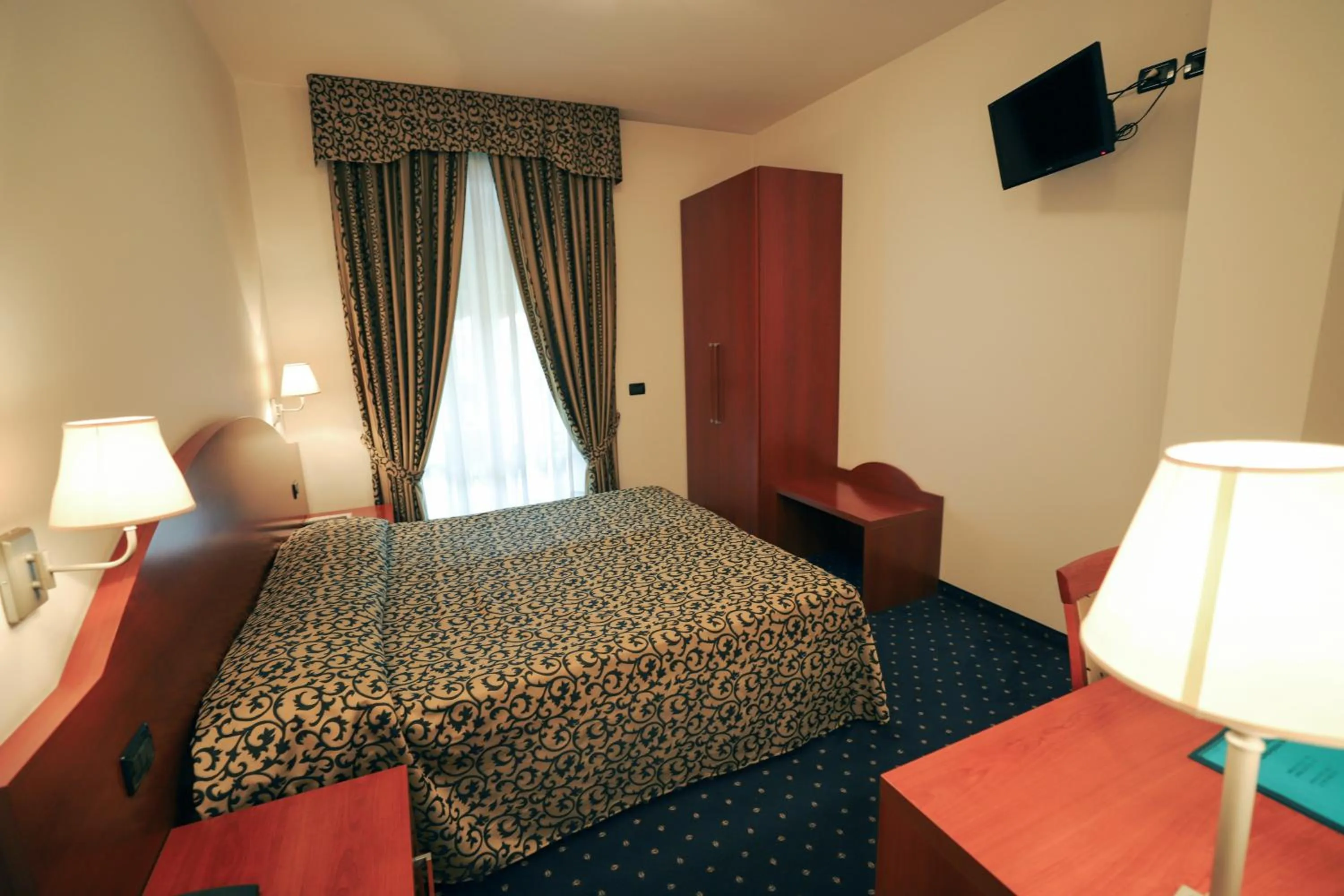 Bed in Hotel da Roberto