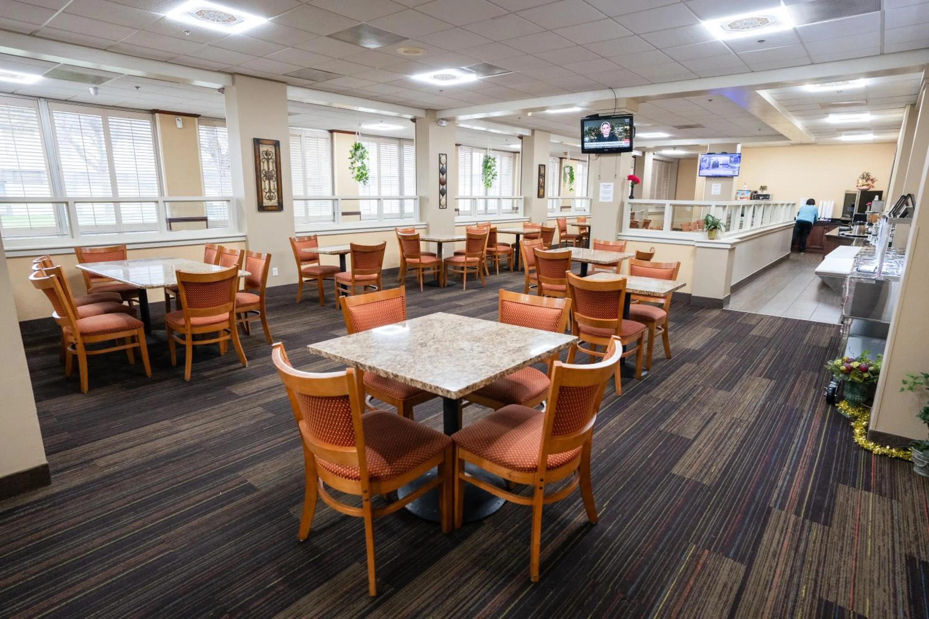 Restaurant/places to eat in Clarion Hotel Detroit Metro Airport