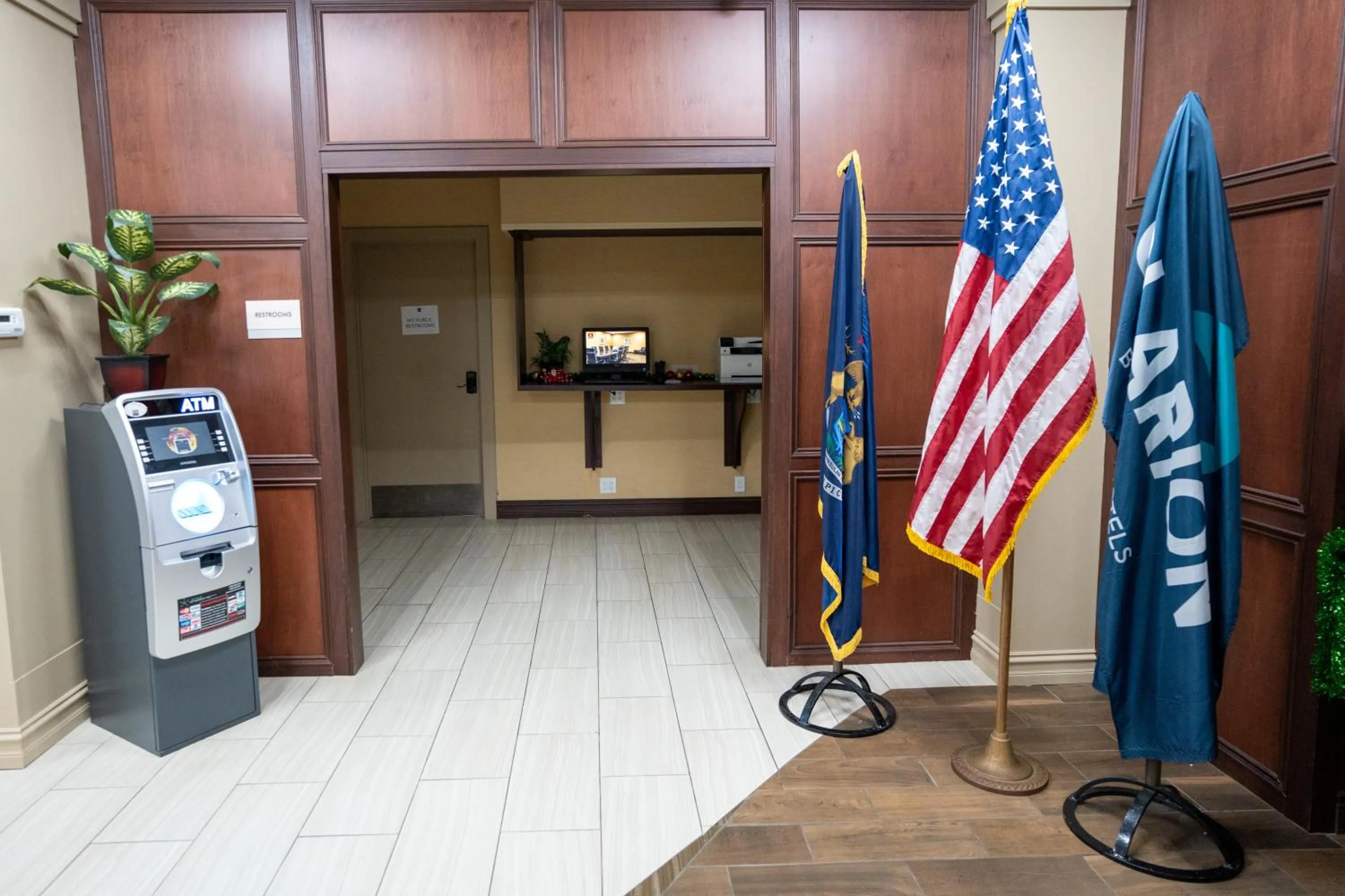 ATM in Clarion Hotel Detroit Metro Airport