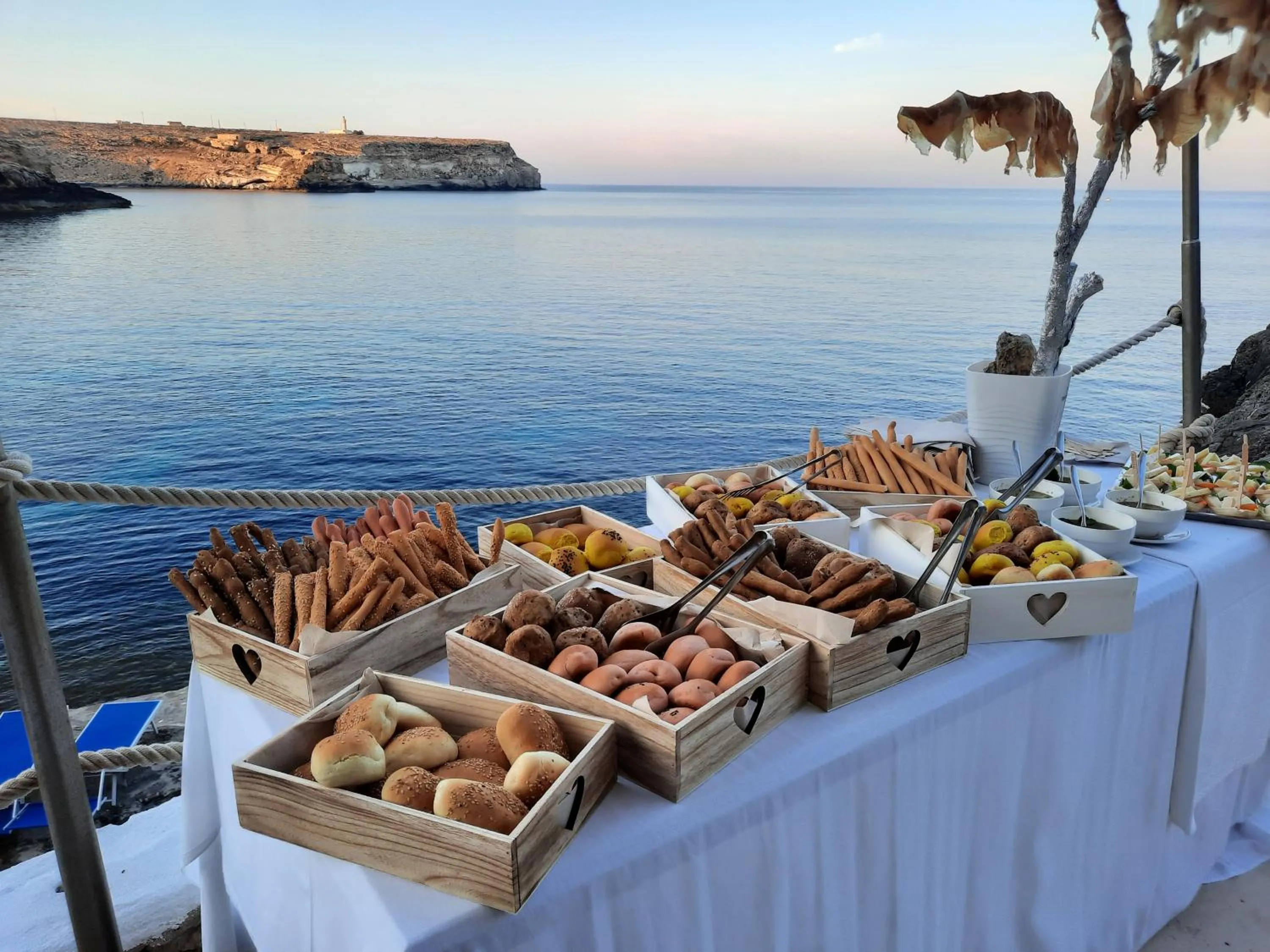 Restaurant/places to eat in Relais Isole del Sud