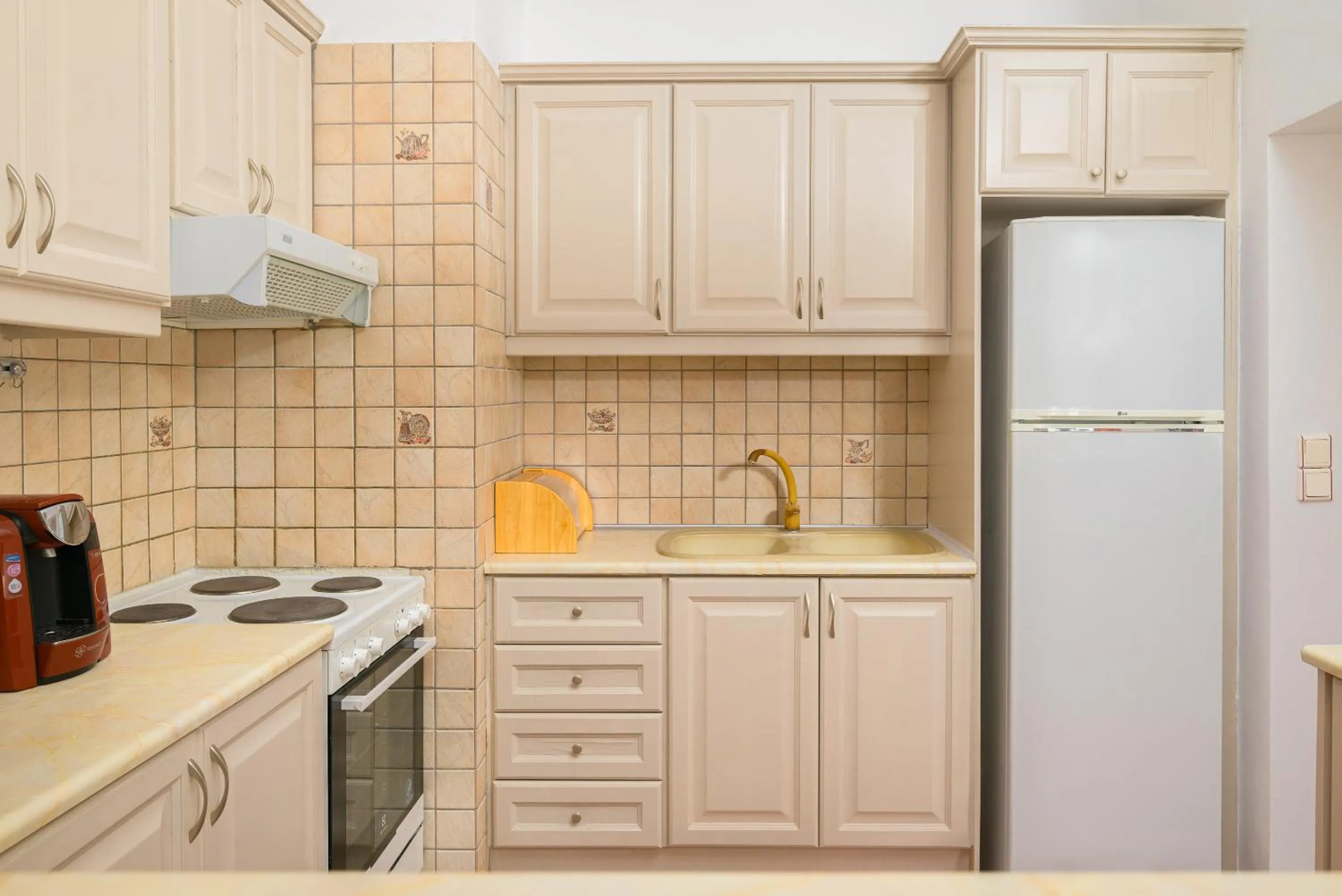 Kitchen or kitchenette in Aris Studios