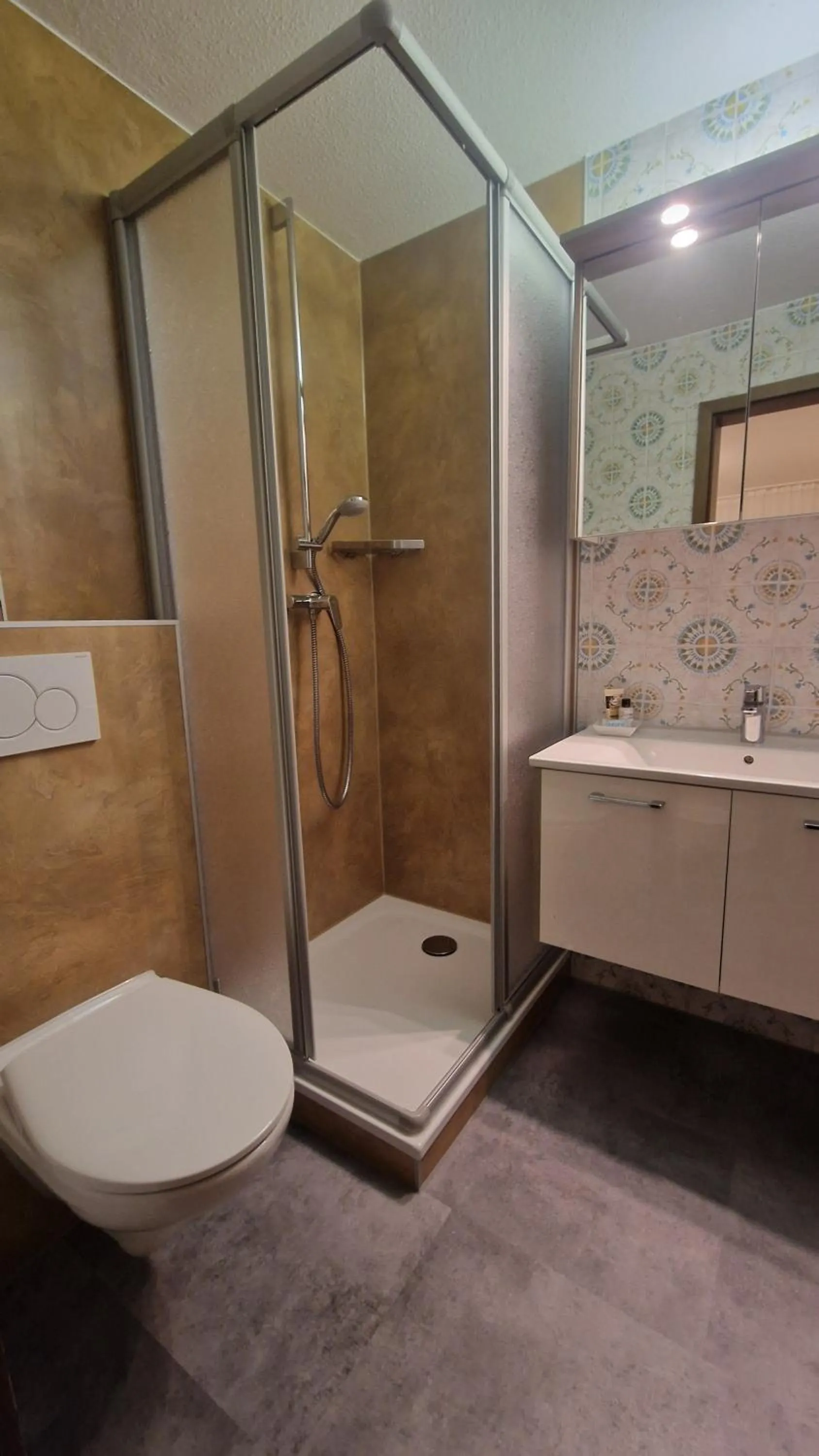 Standard Single Room with Shower in Gästehaus Meng