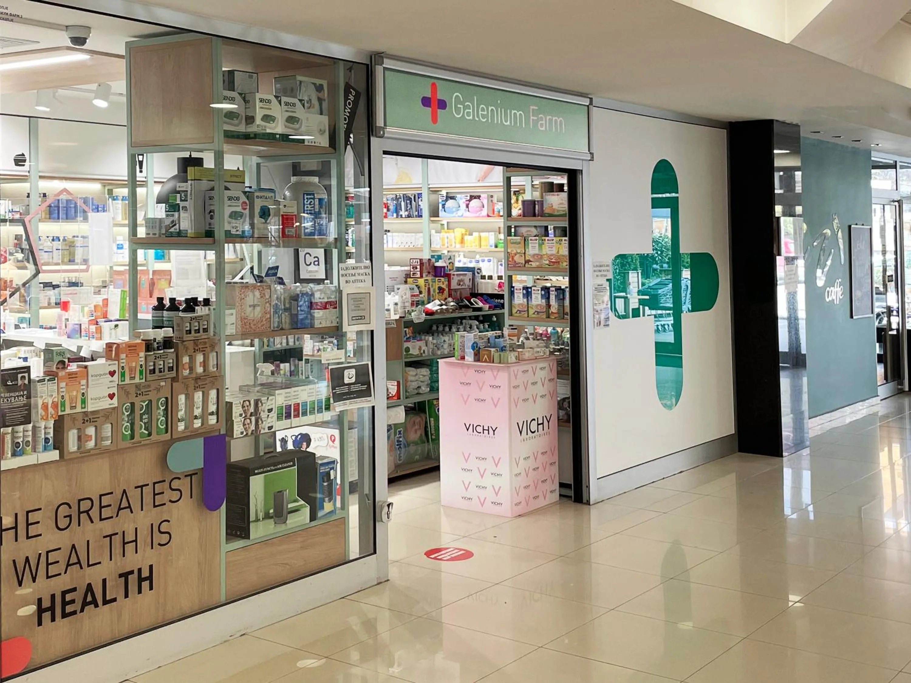 Shopping Area in Queen's Hotel - Zebra Centre