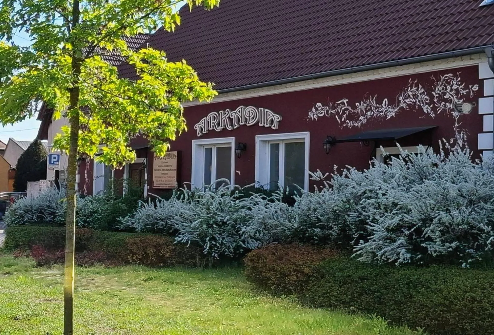 Arkadia Gościniec-klima,parking,ogród