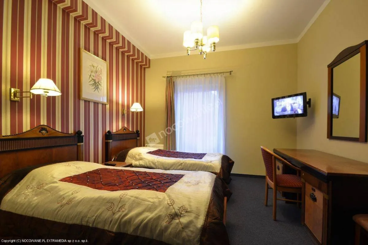 Bed in Arkadia Gościniec-klima,parking,ogród