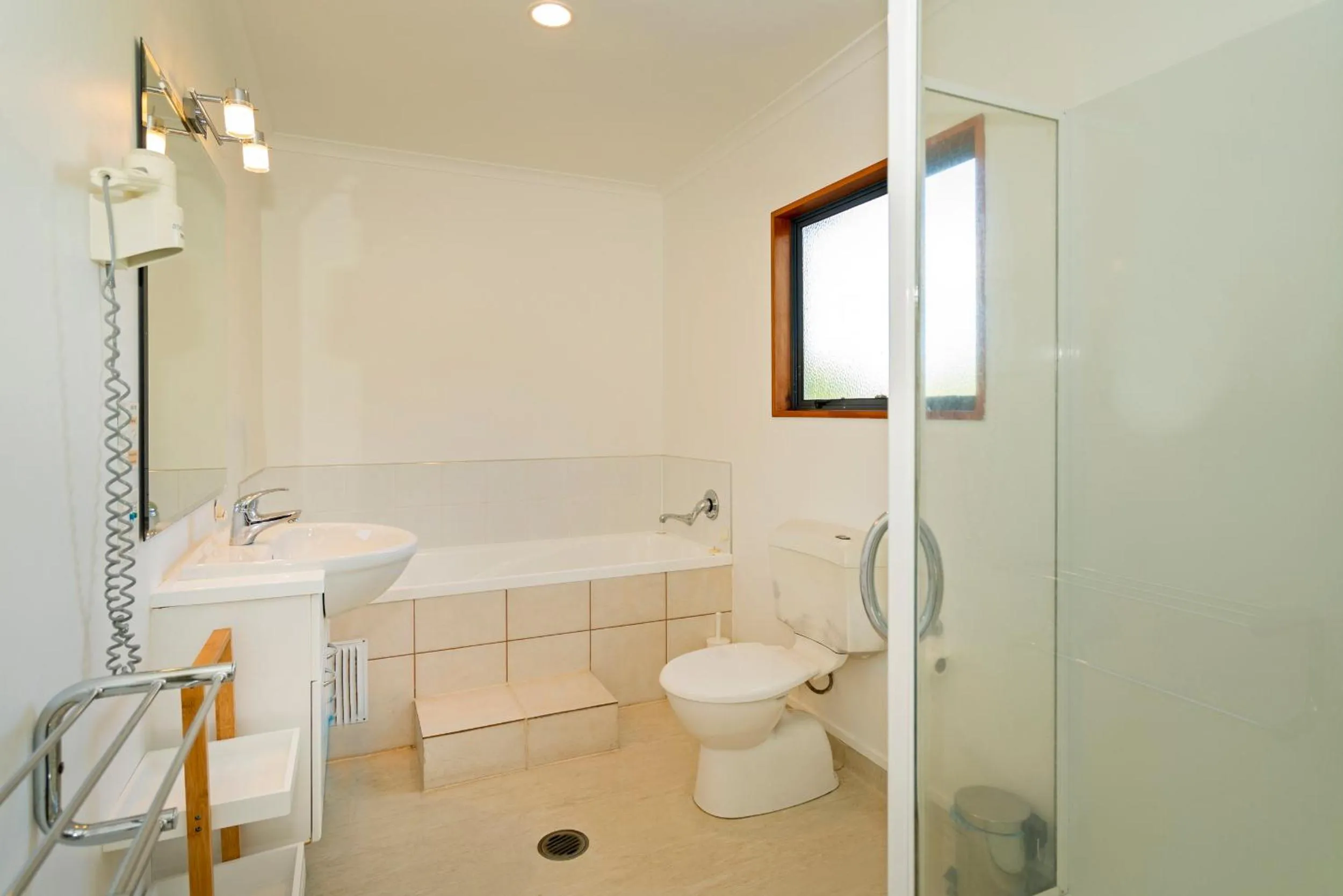 Bathroom in Bayside Motel Whitianga