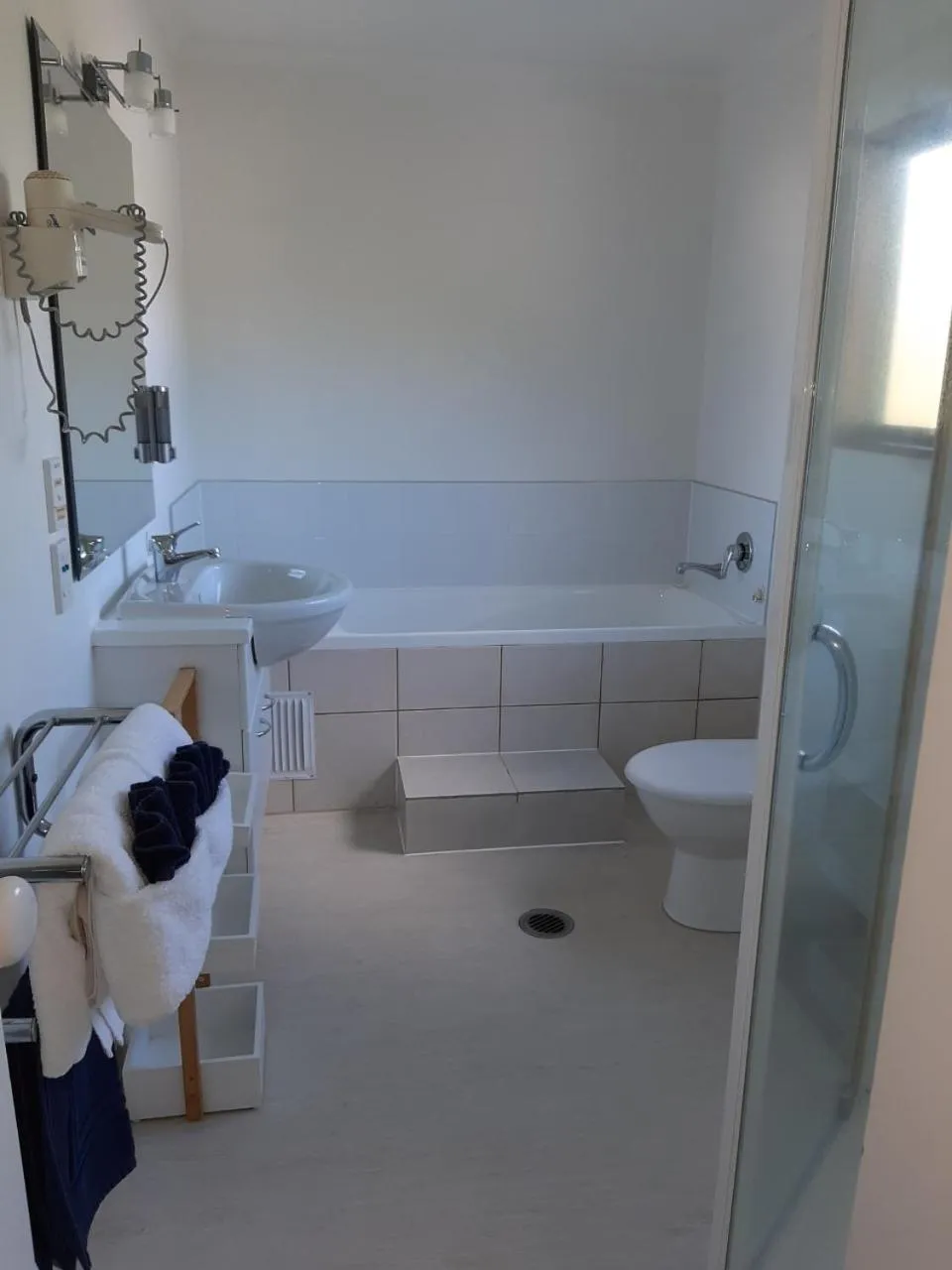 Bathroom in Bayside Motel Whitianga