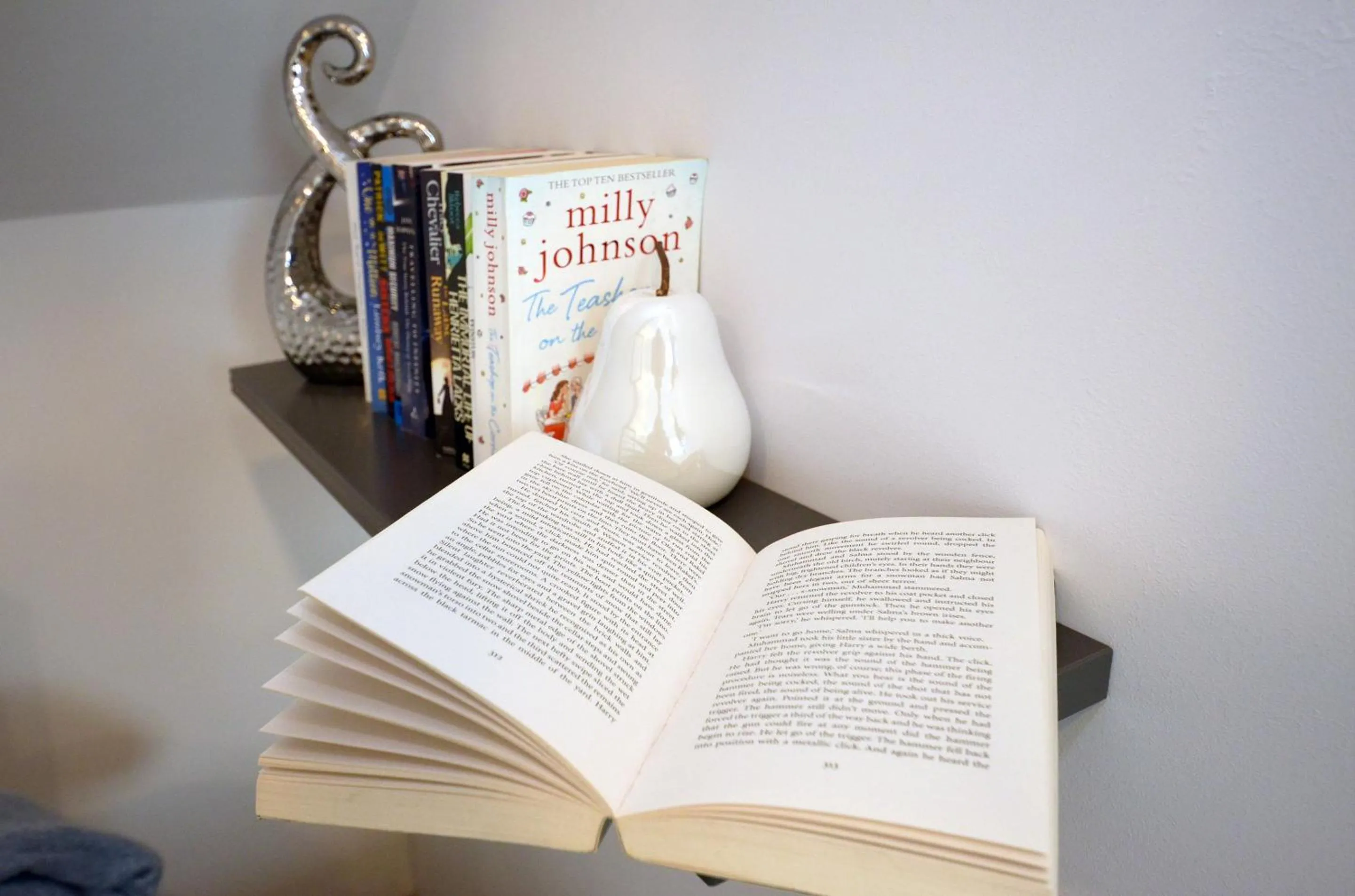 Bedroom in Townhouse PLUS @ London Road Stoke