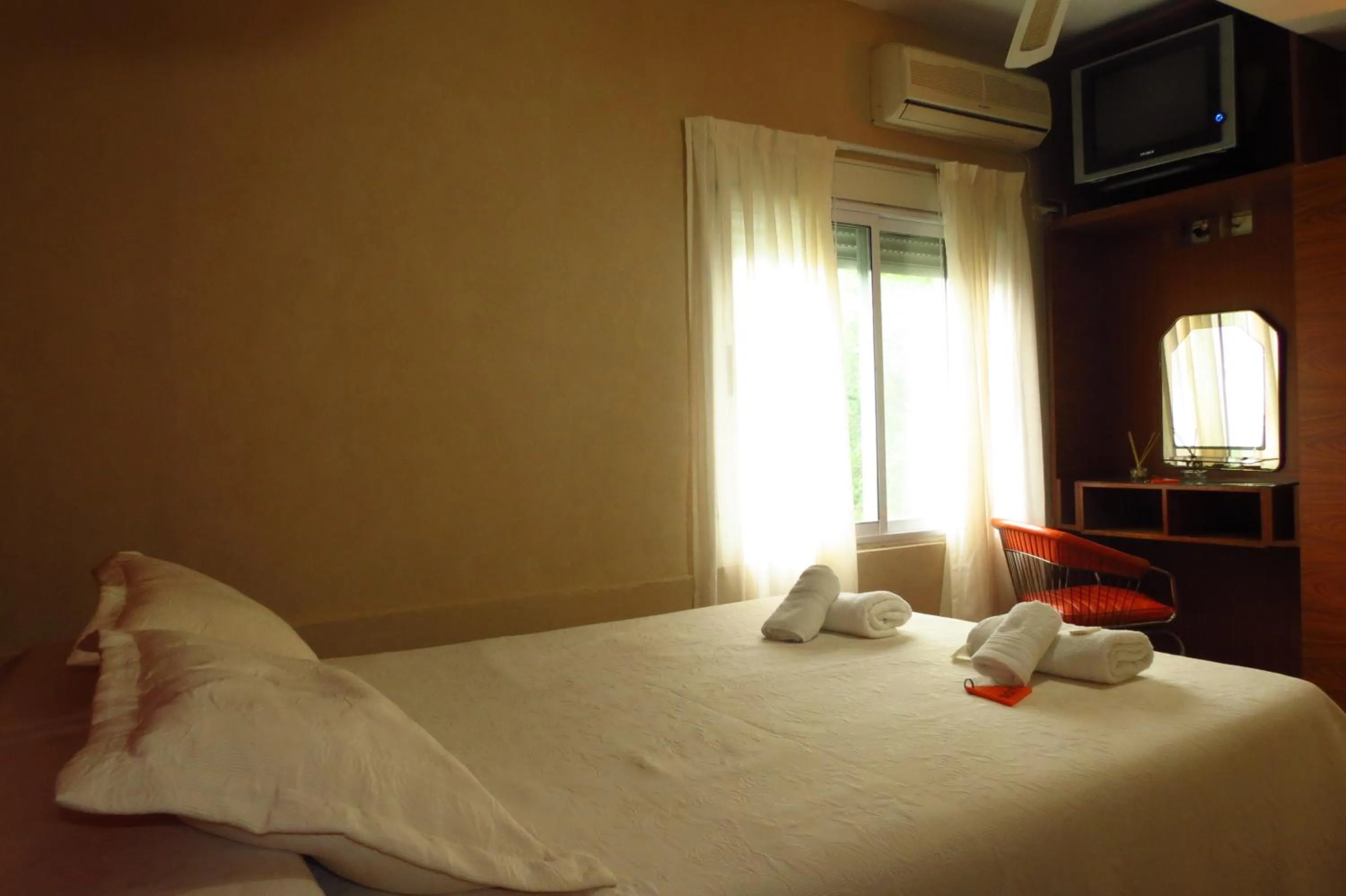 Day, Bed in Hotel Acuarius
