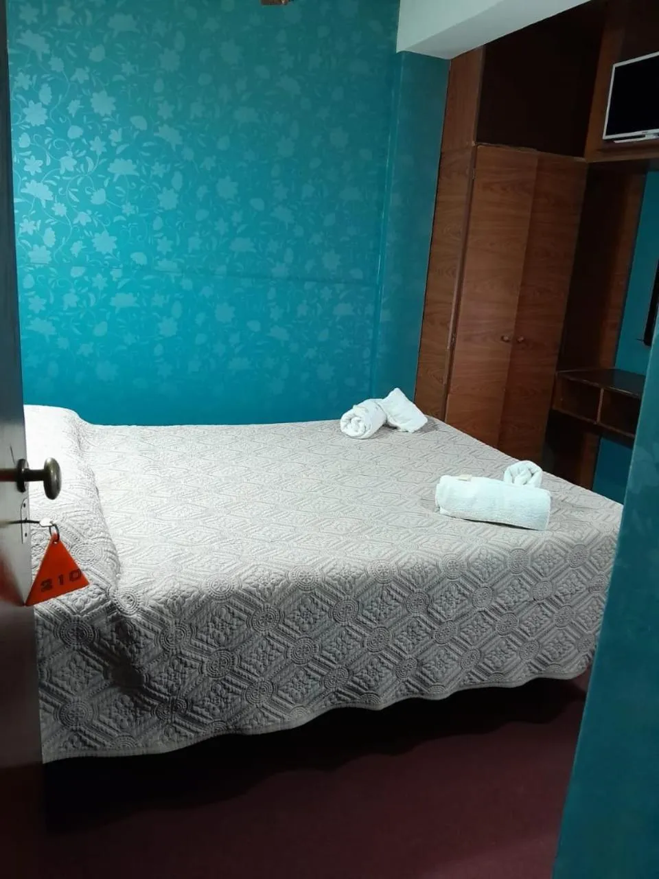 Photo of the whole room, Bed in Hotel Acuarius