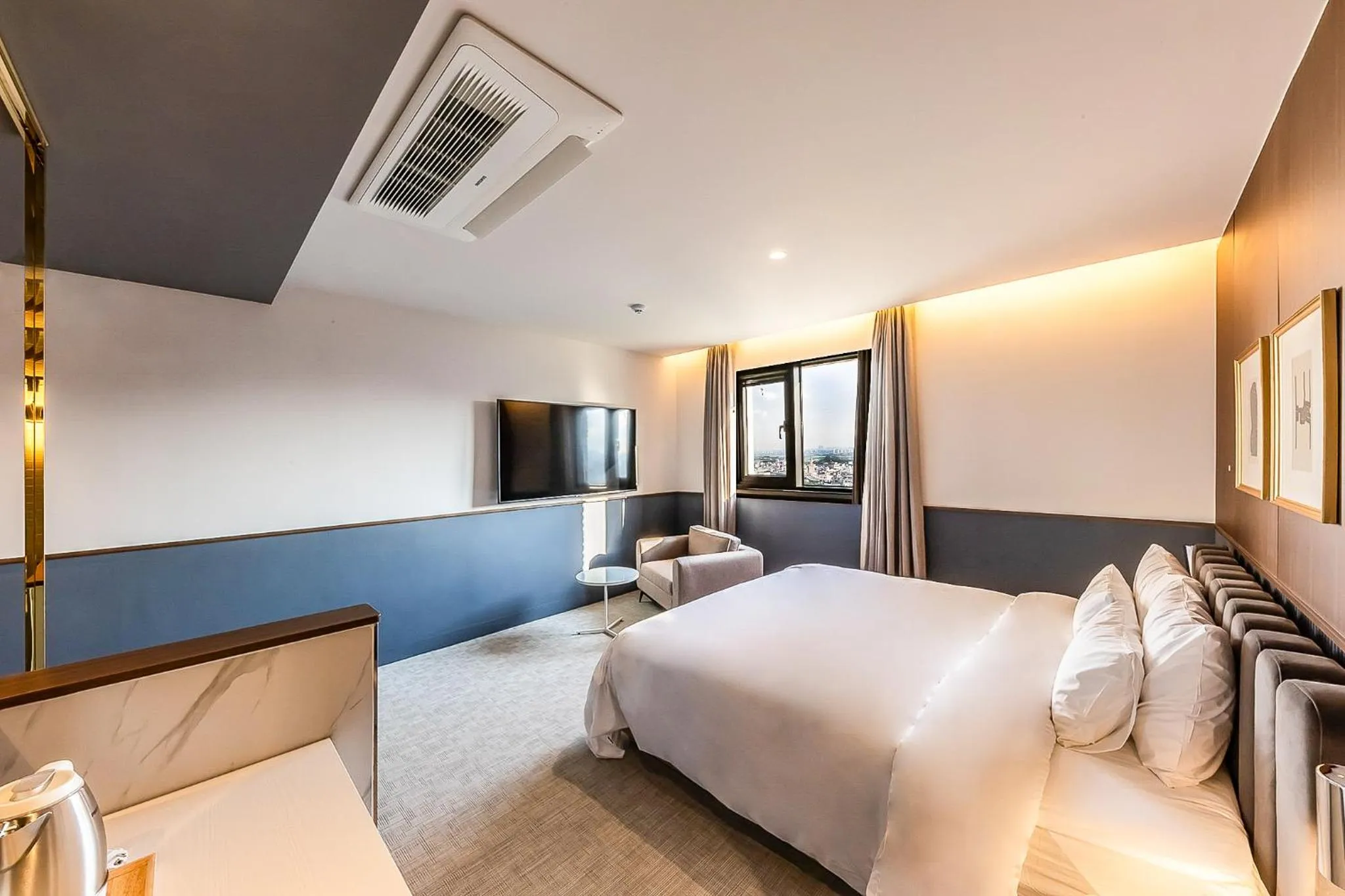 Bed in Brown-Dot Hotel Ulsan-Sincheon