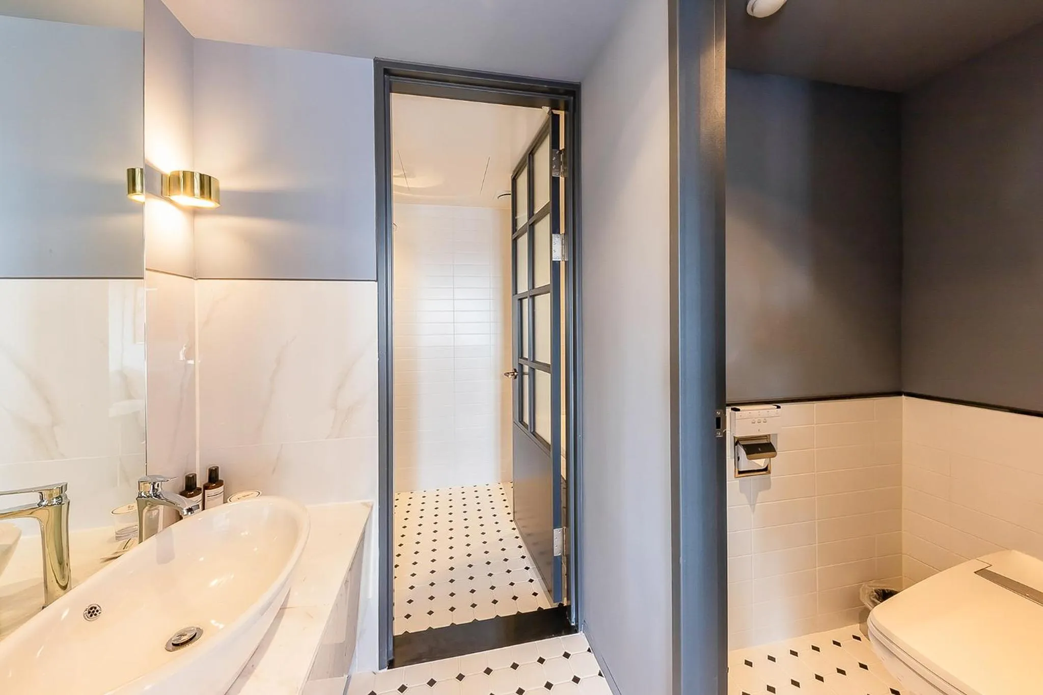 Brown-Dot Hotel Ulsan-Sincheon