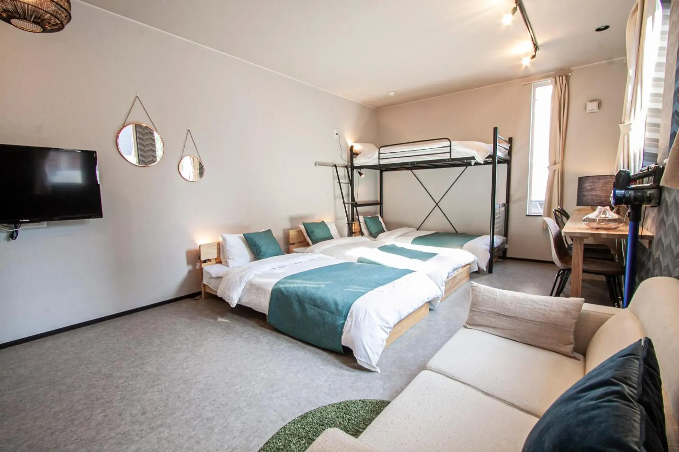 Family Room with Shower Room 1 in UCHI Living Stay TOYOHIRA Family Room with Shower Room 1 in UCHI Living Stay TOYOHIRA