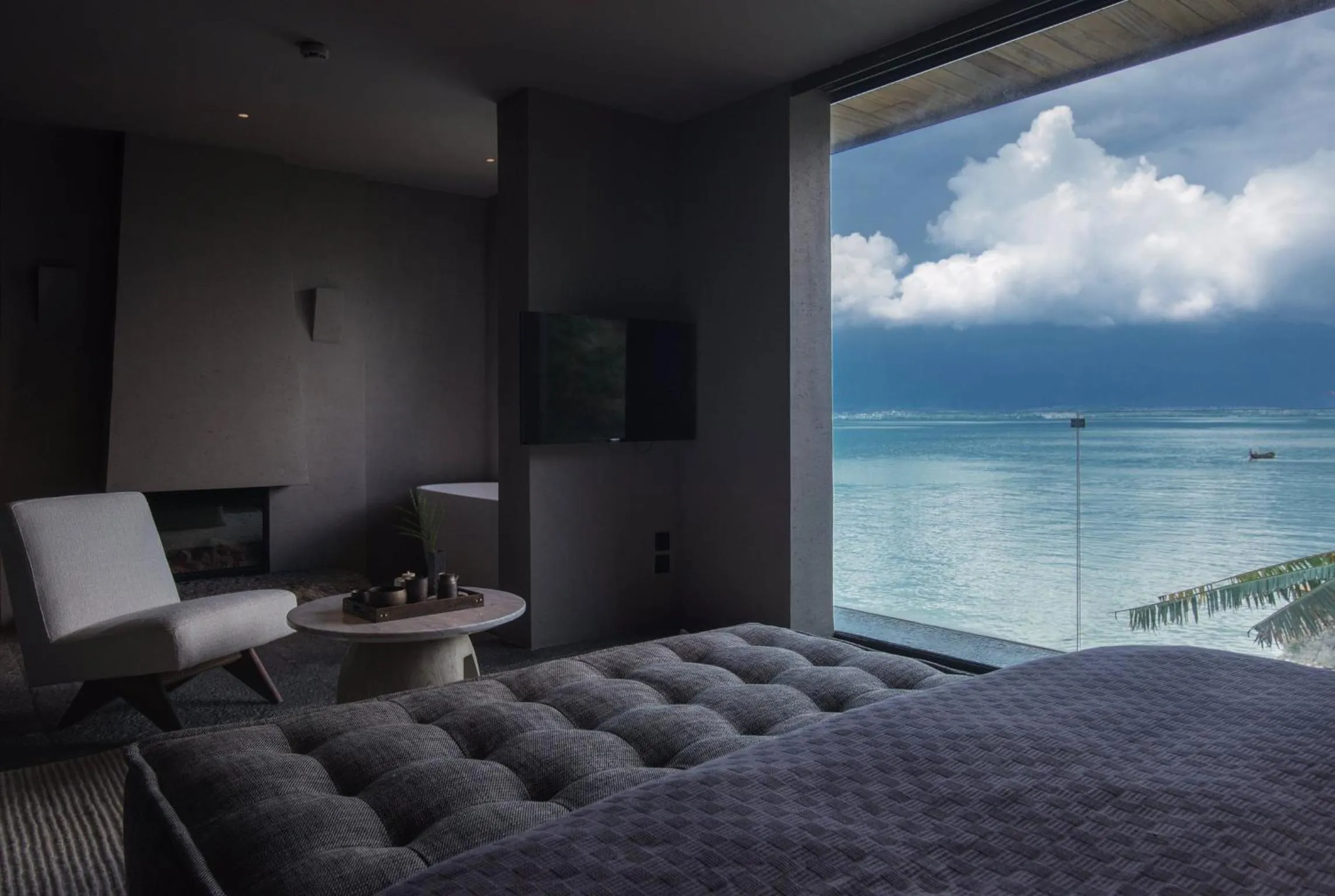 Deluxe Double Room with Side Sea View in Yakamoz Erhai Hotel