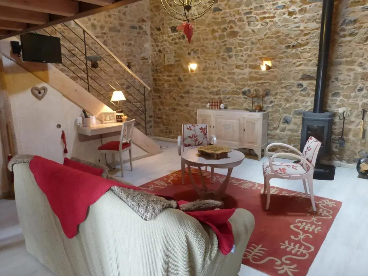 Duplex Suite - single occupancy in Le Clos du Merle Duplex Suite - single occupancy in Le Clos du Merle